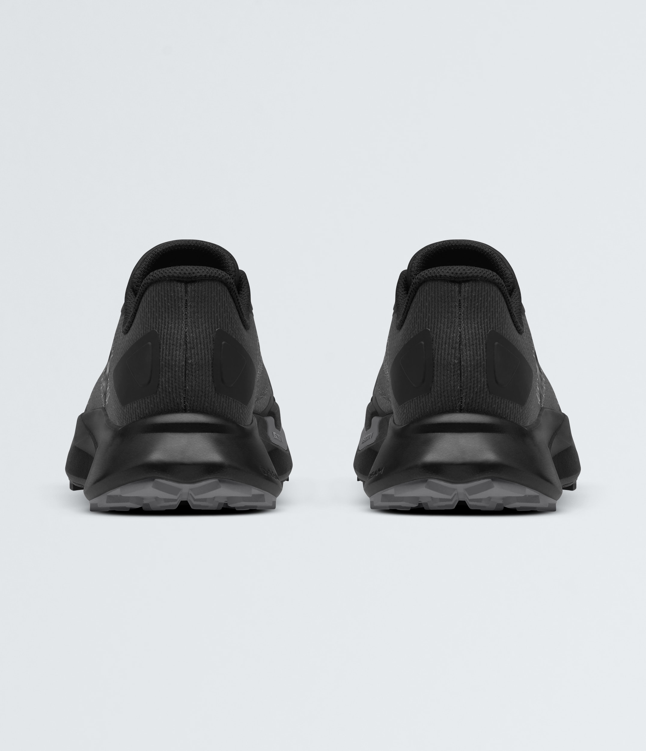 Mens VECTIV Enduris 4 Shoes TNF BACK