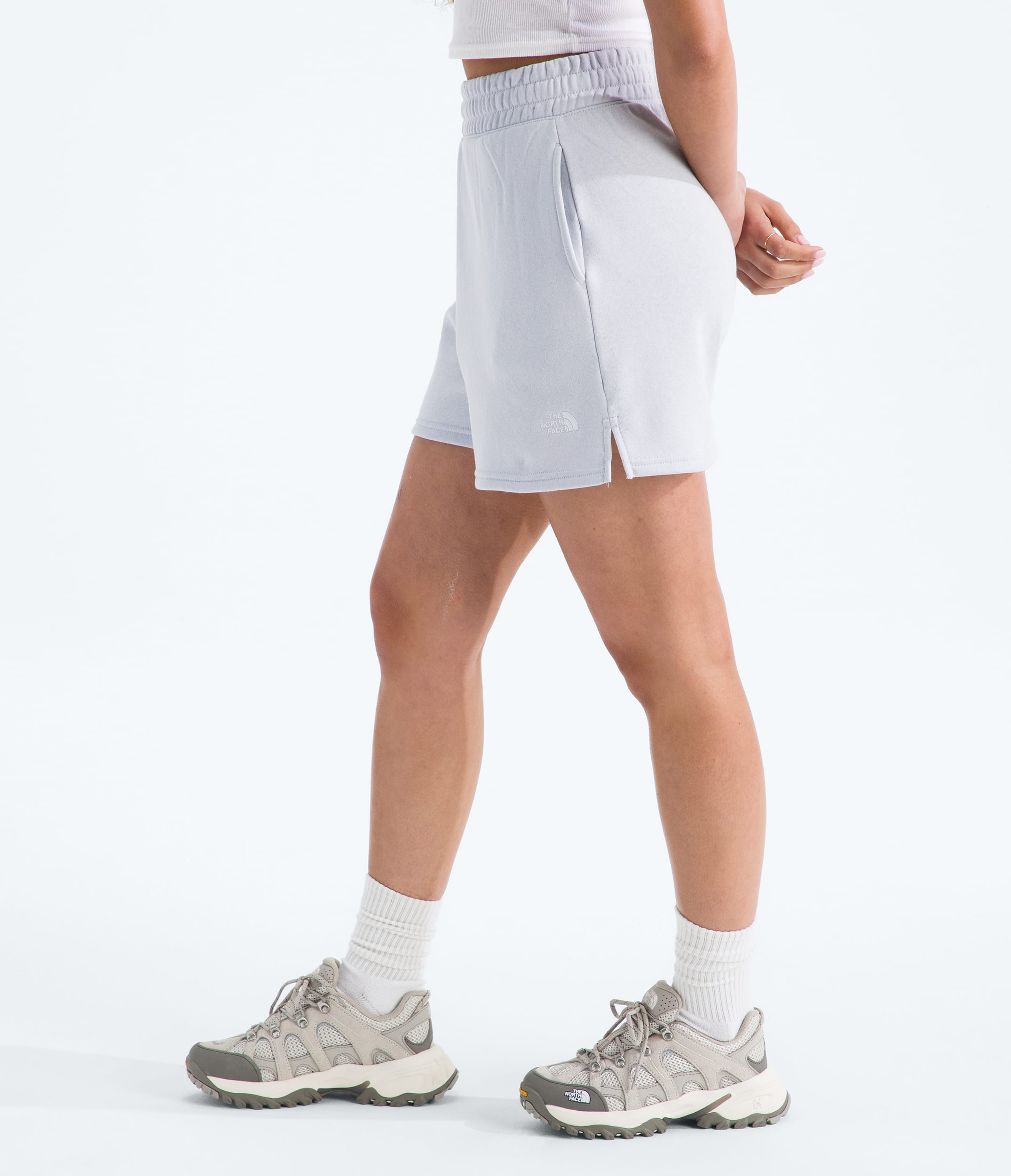 Womens Evolution Shorts TNF MODEL34