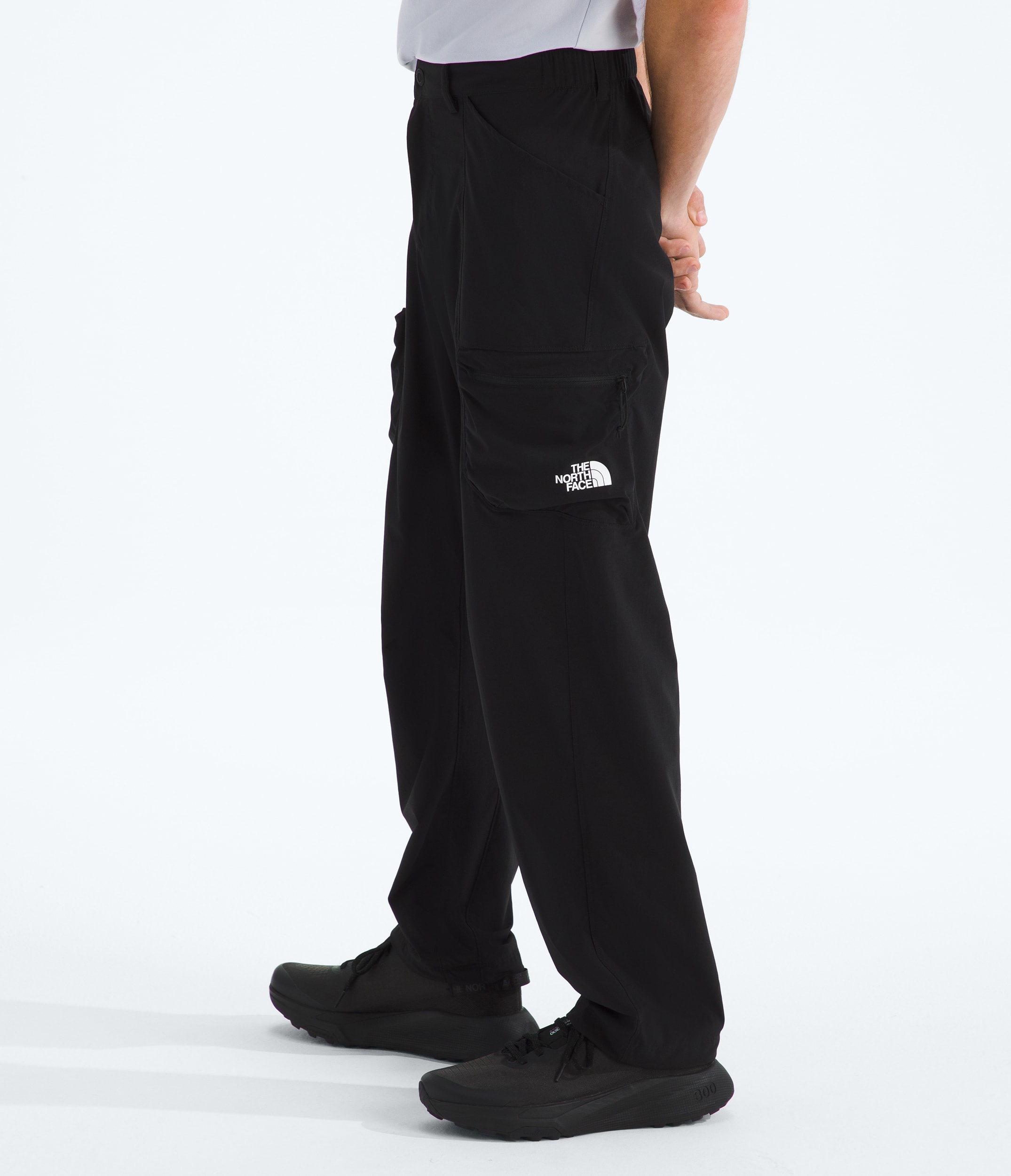 Mens Packable Loose Pants TNF MODEL34