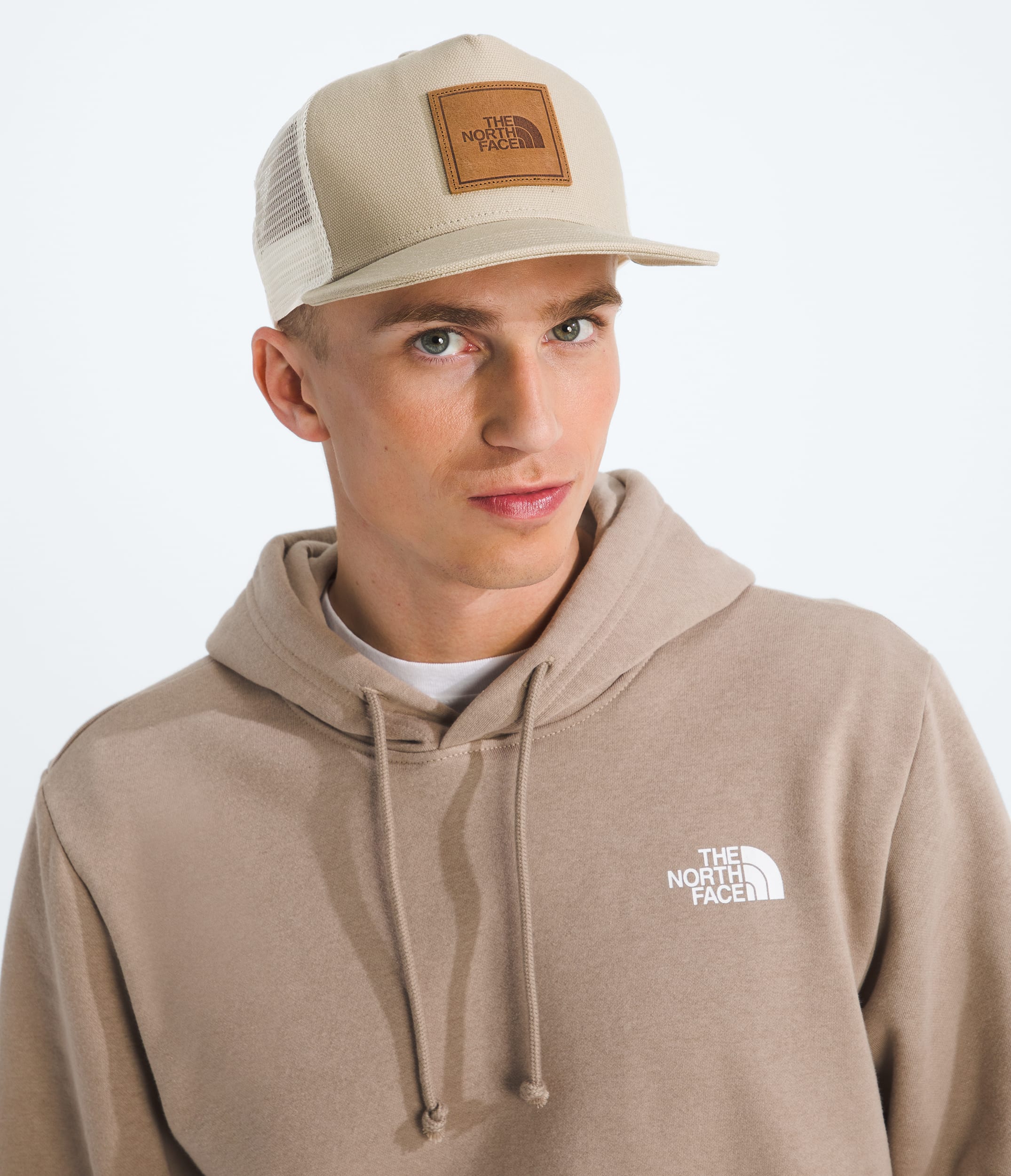 Half Dome Trucker Hat TNF MODELBACK