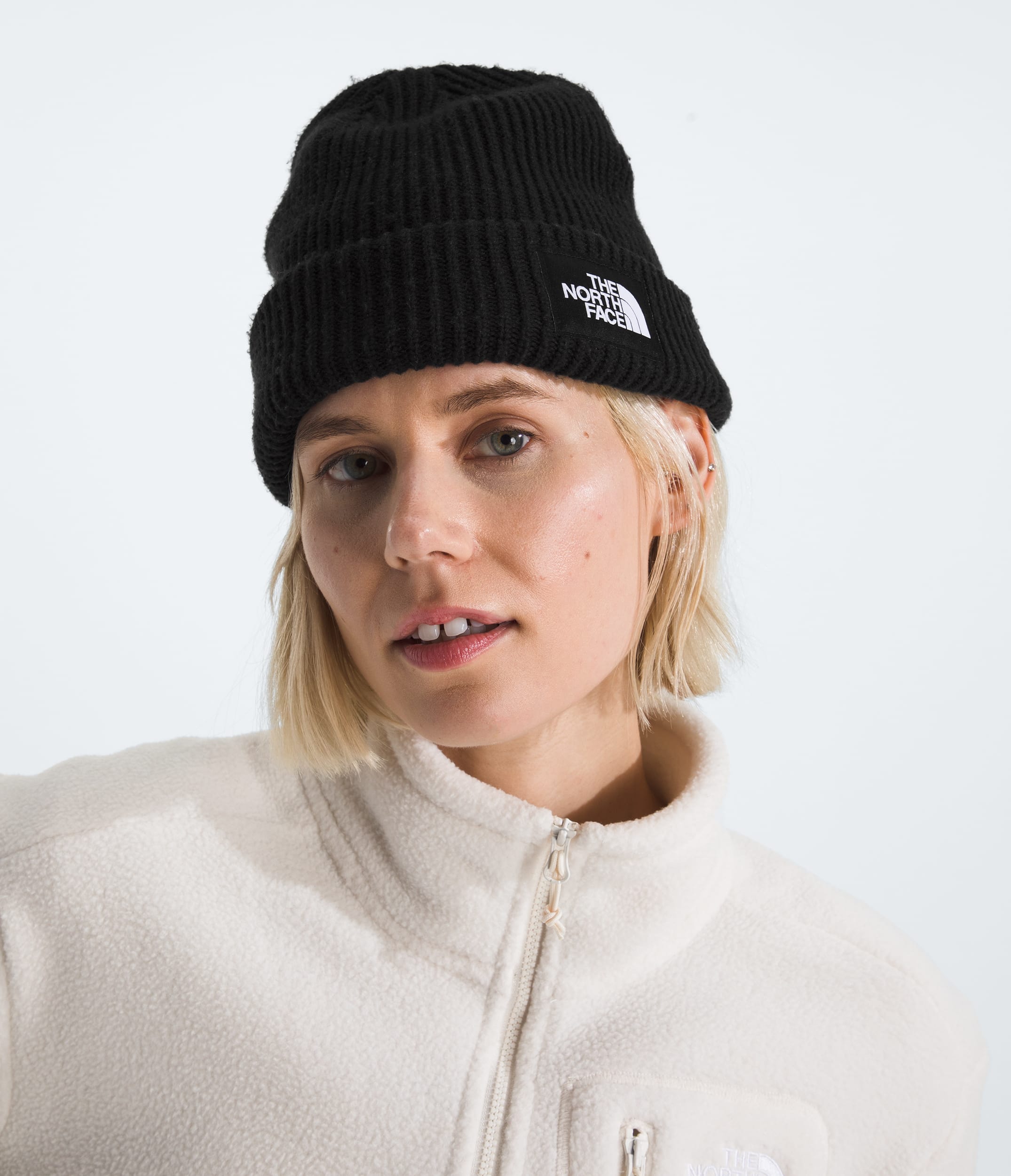 Salty Lined Beanie TNF MODELBACK