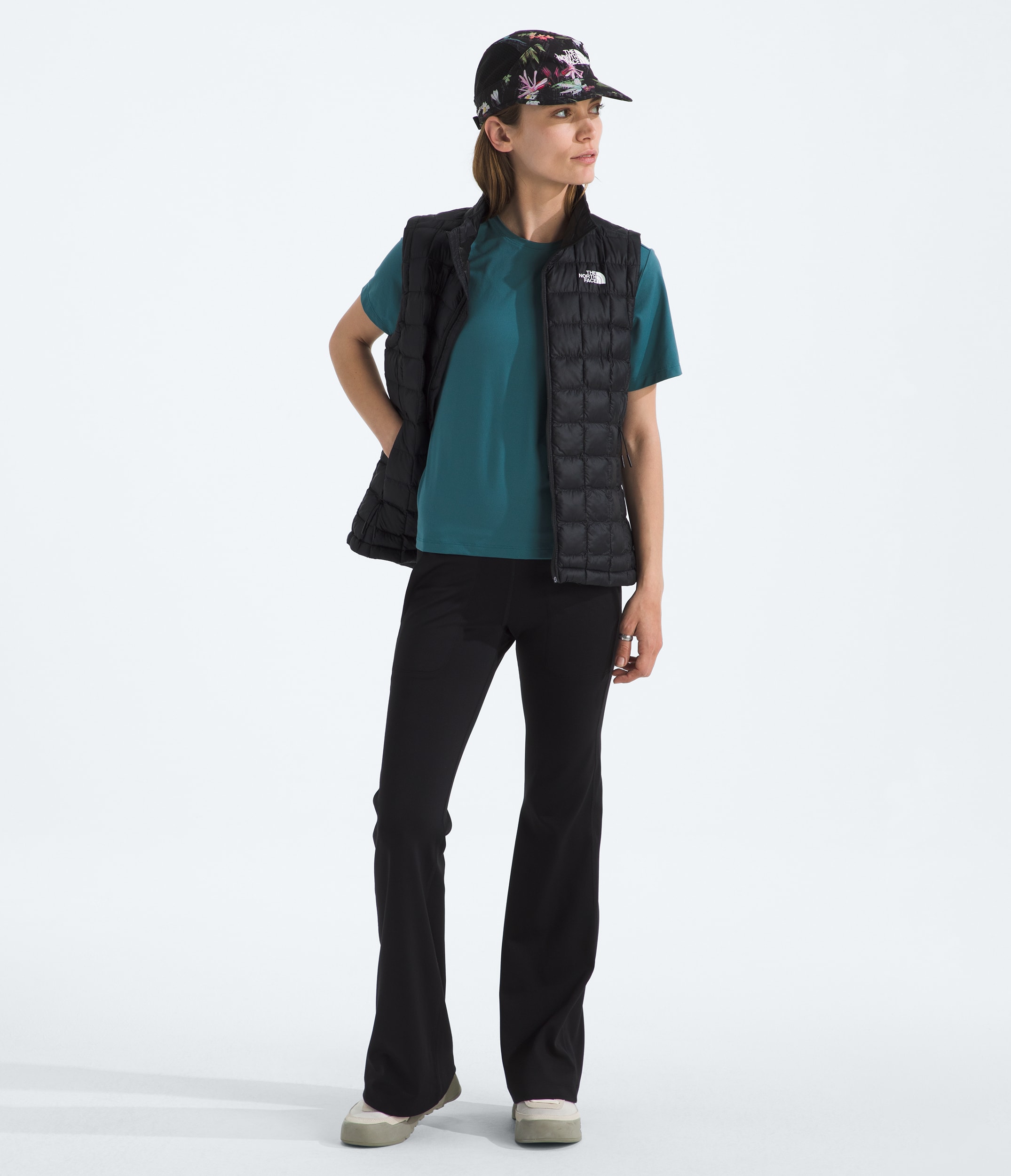 Womens Dune Sky ShortSleeve TNF HERO2