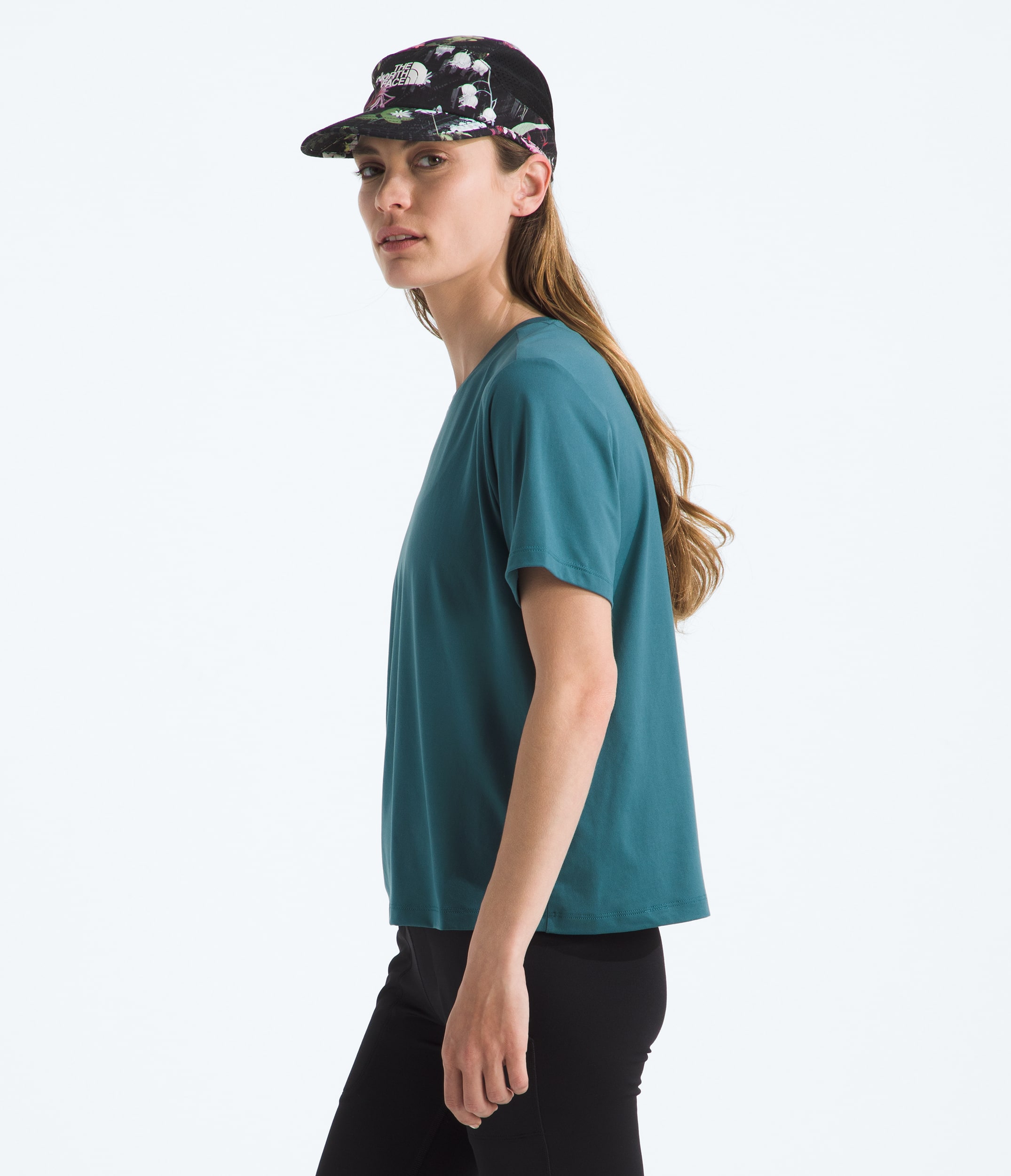 Womens Dune Sky ShortSleeve TNF MODEL34