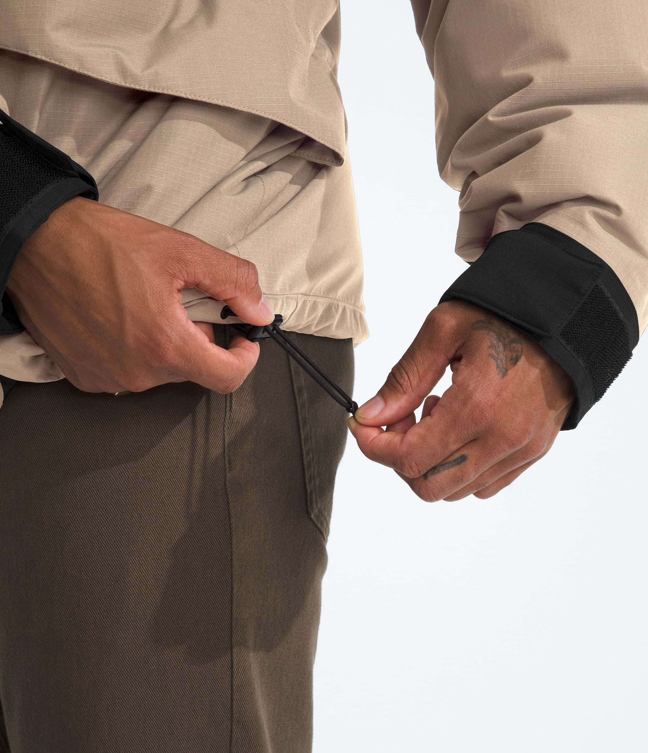 Manteau Mountain Down pour hommes TNF ALT1