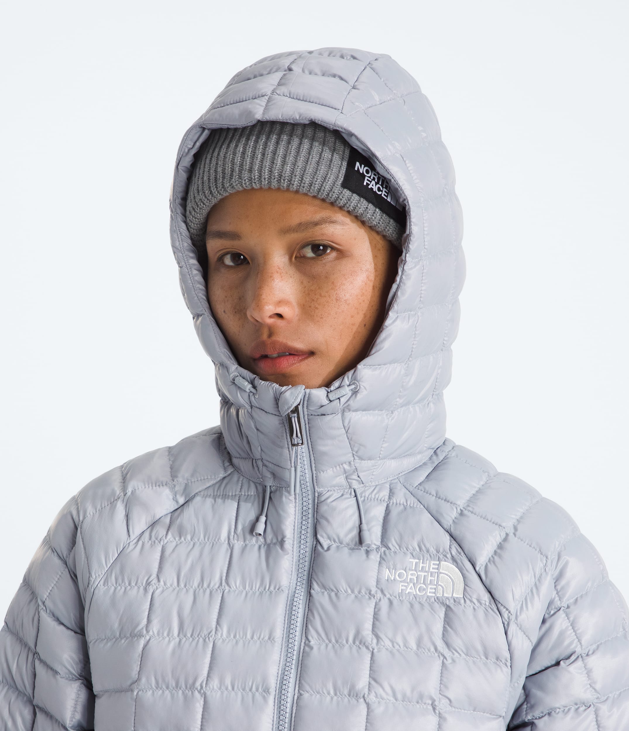 Parka  capuchon THERMOBALL pour femmes TNF MODELHOOD2