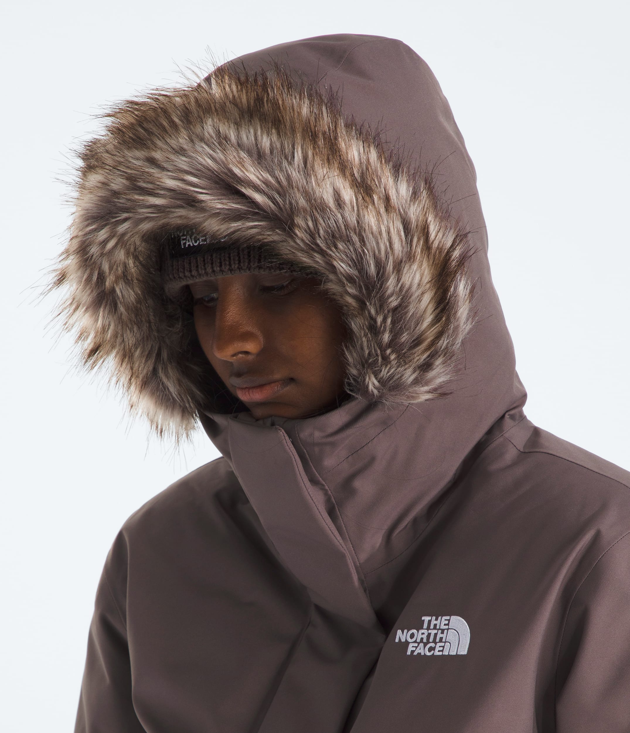Womens Arctic Bomber TNF MODELHOOD2