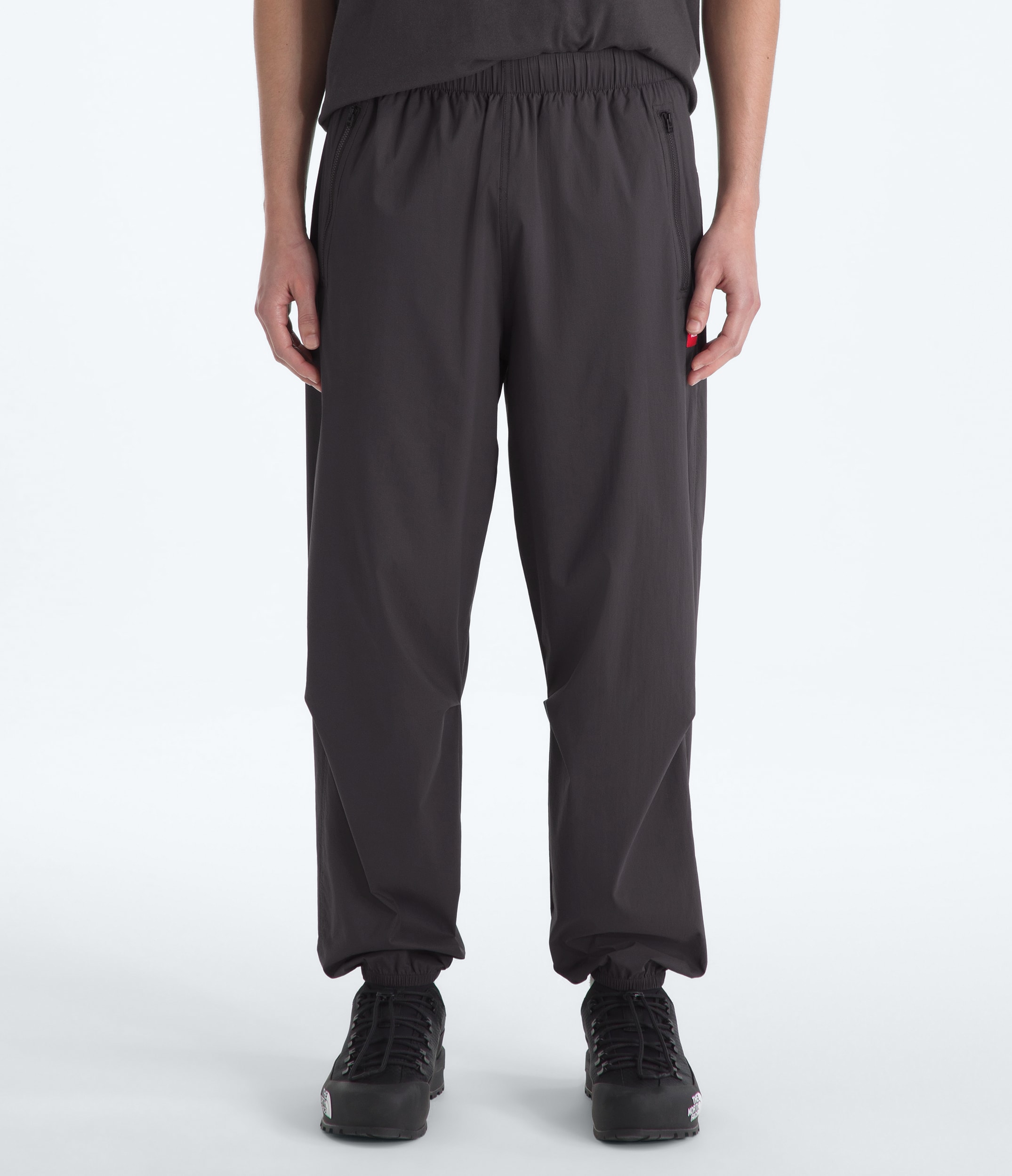 TNF Red Box Packable Wind Pants TNF Obsidian HERO2