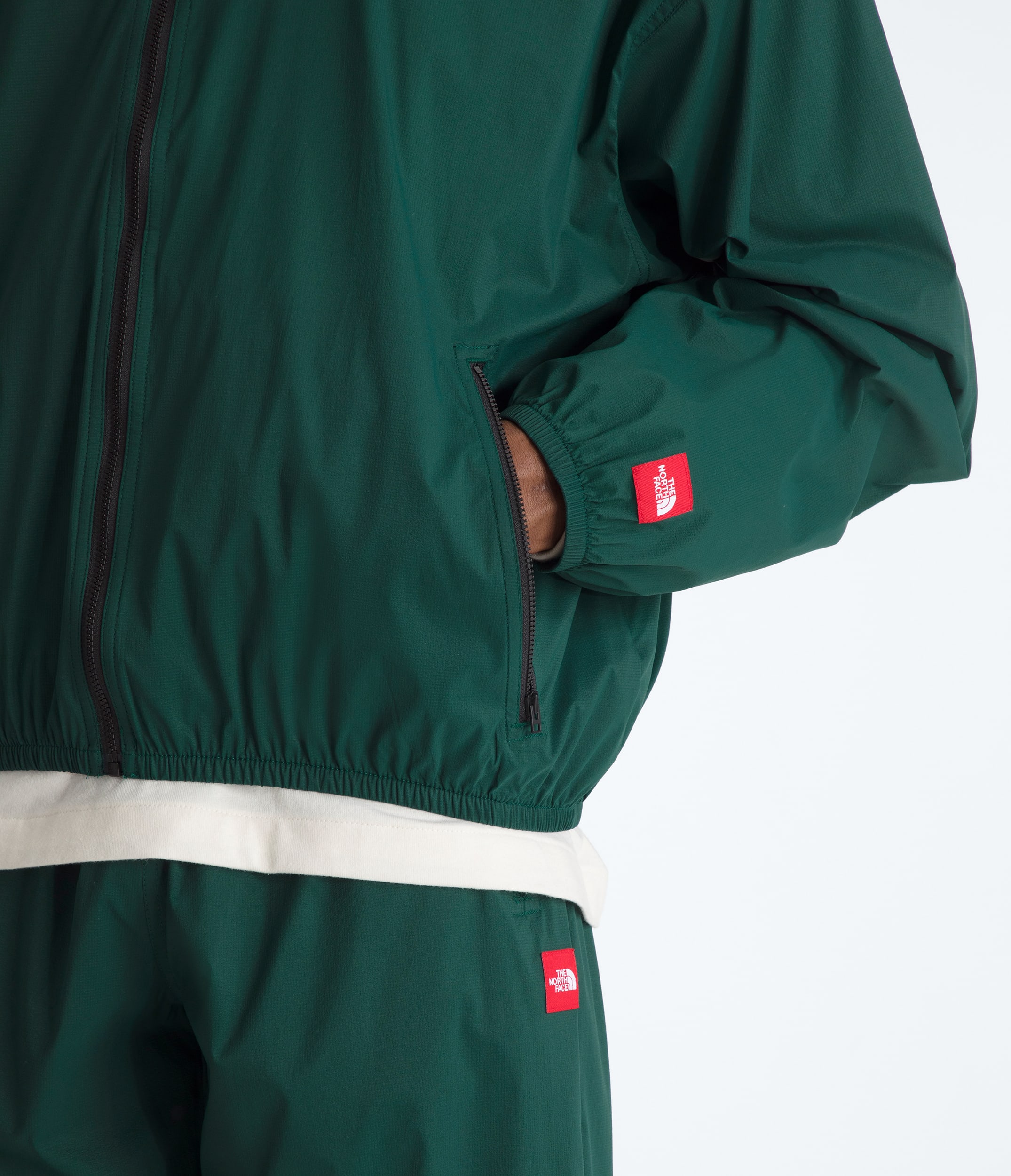 Mens TNF Red Box Packable Hooded Wind Jacket TNF ALT1