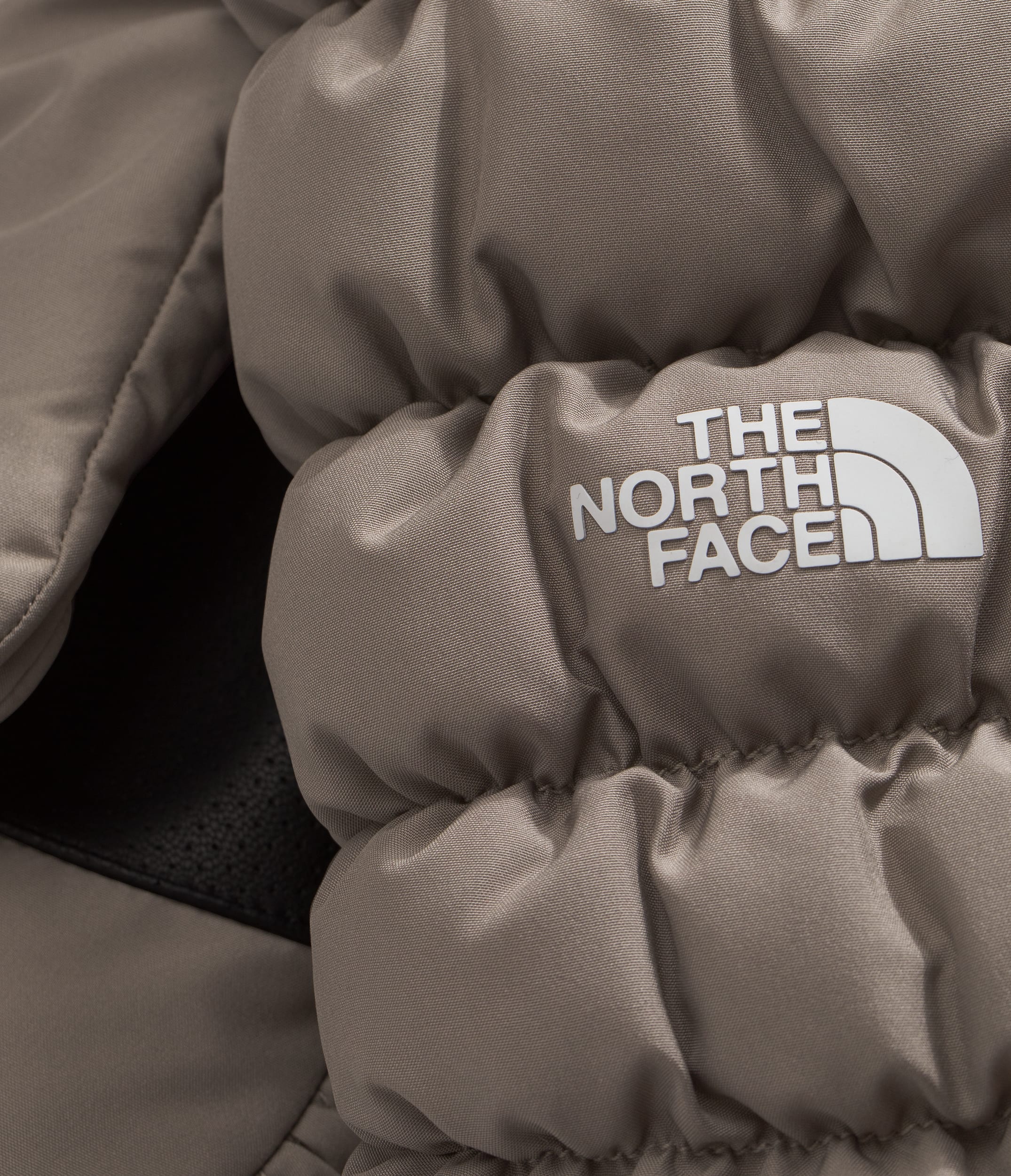 Montana Puffer Mitts TNF DETAIL3