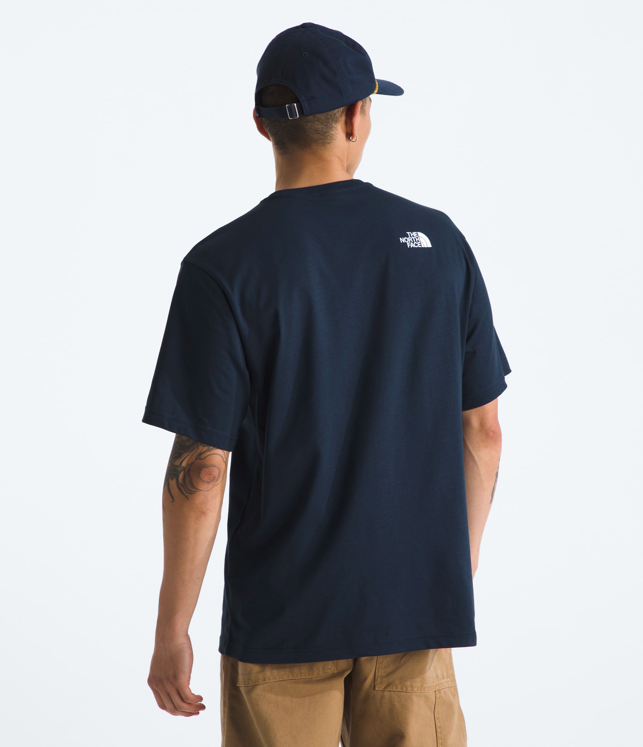 Mens Mountain Logo Relaxed Pocket Tee TNF BACK