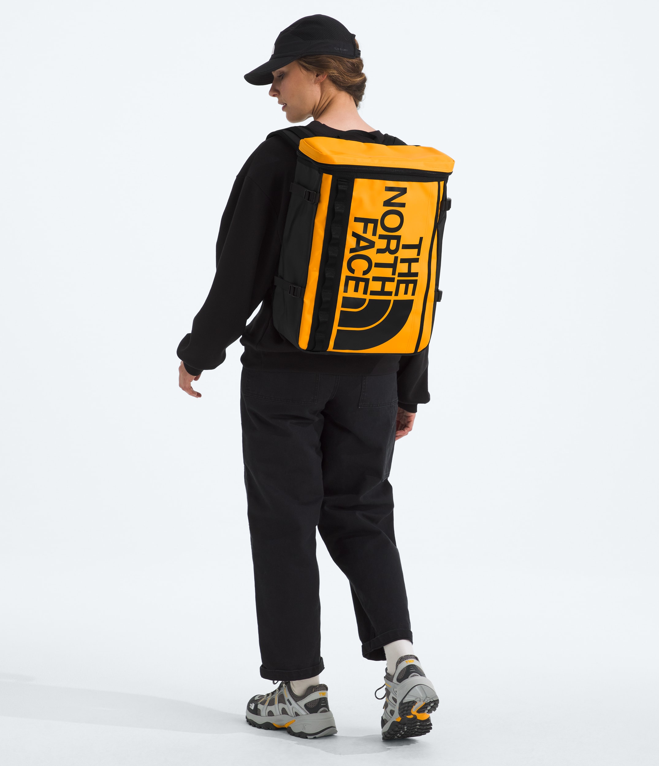 Base Camp Fusebox TNF MODELBACK