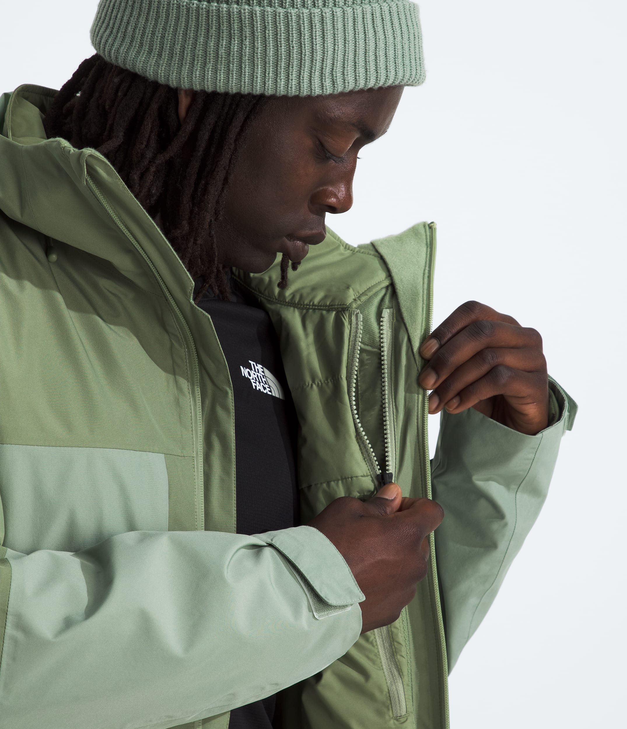 Manteau pour neige ThermoBall Eco Triclimate pour hommes TNF MODELCLOSE3