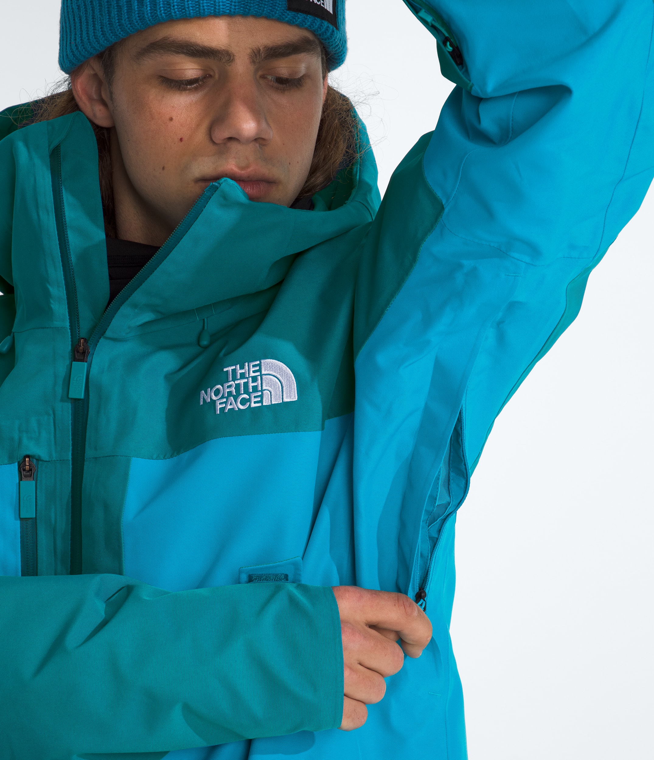 Mens GORETEX Dawnstrike Insulated Jacket TNF MODELALT2