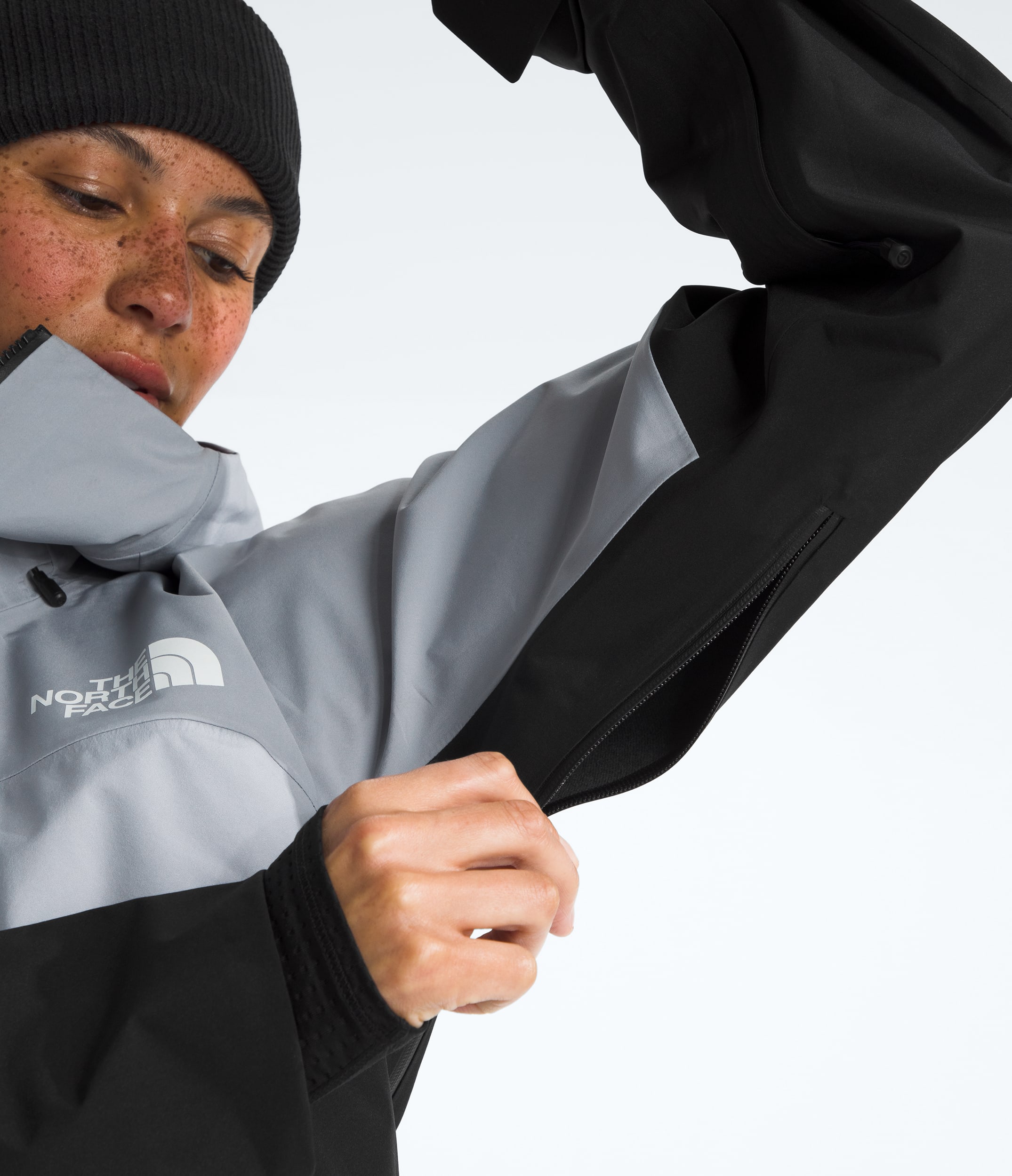 Womens Summit Series Eastwall GORETEX Jacket TNF MODELALT2