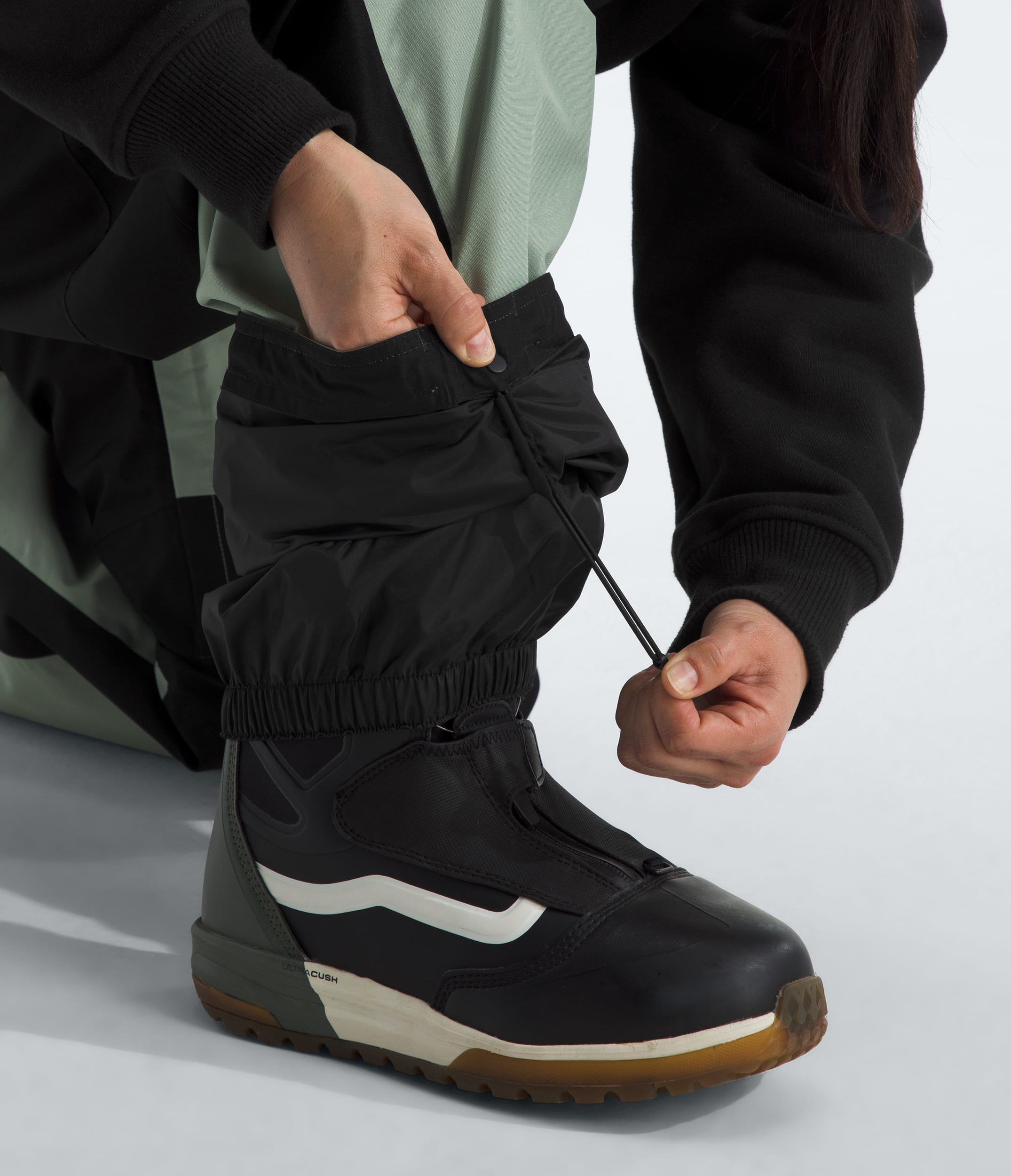 Womens GORETEX Hex Pants TNF ALT1