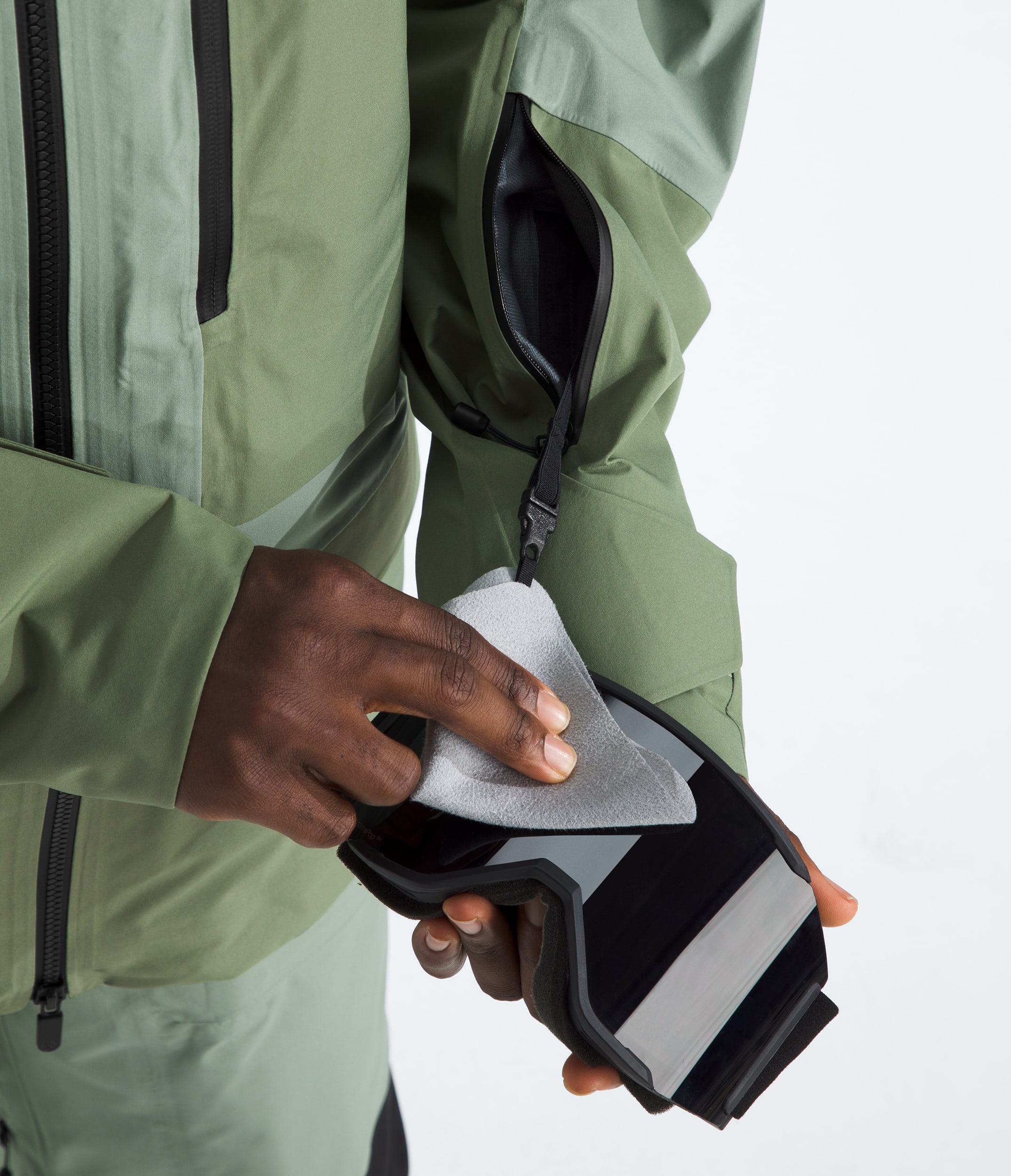 Mens Summit Series Verbier GORETEX Jacket TNF ALT1