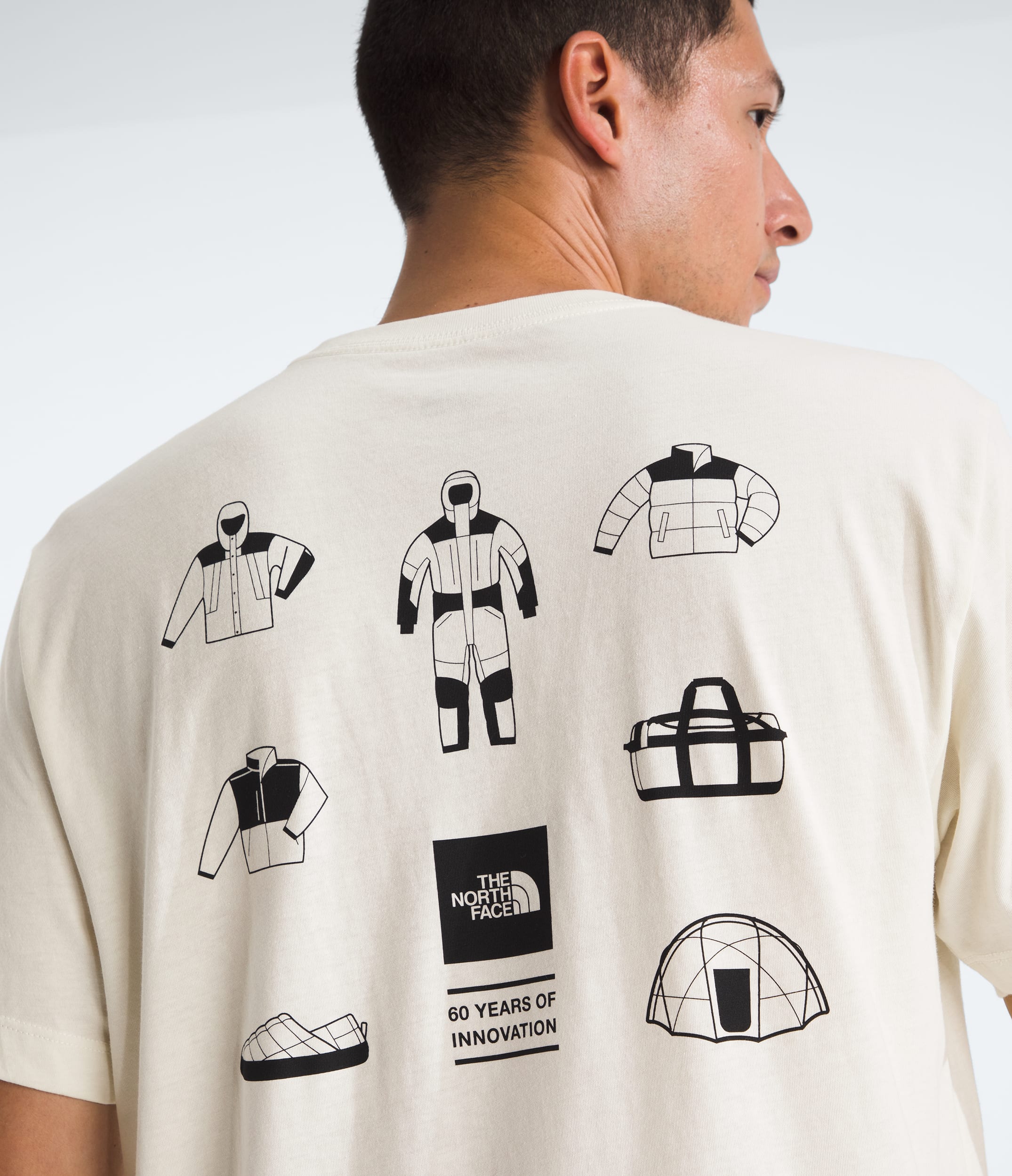 Tshirt standard  manches courtes Mountain Mirage pour hommes TNF HERO2