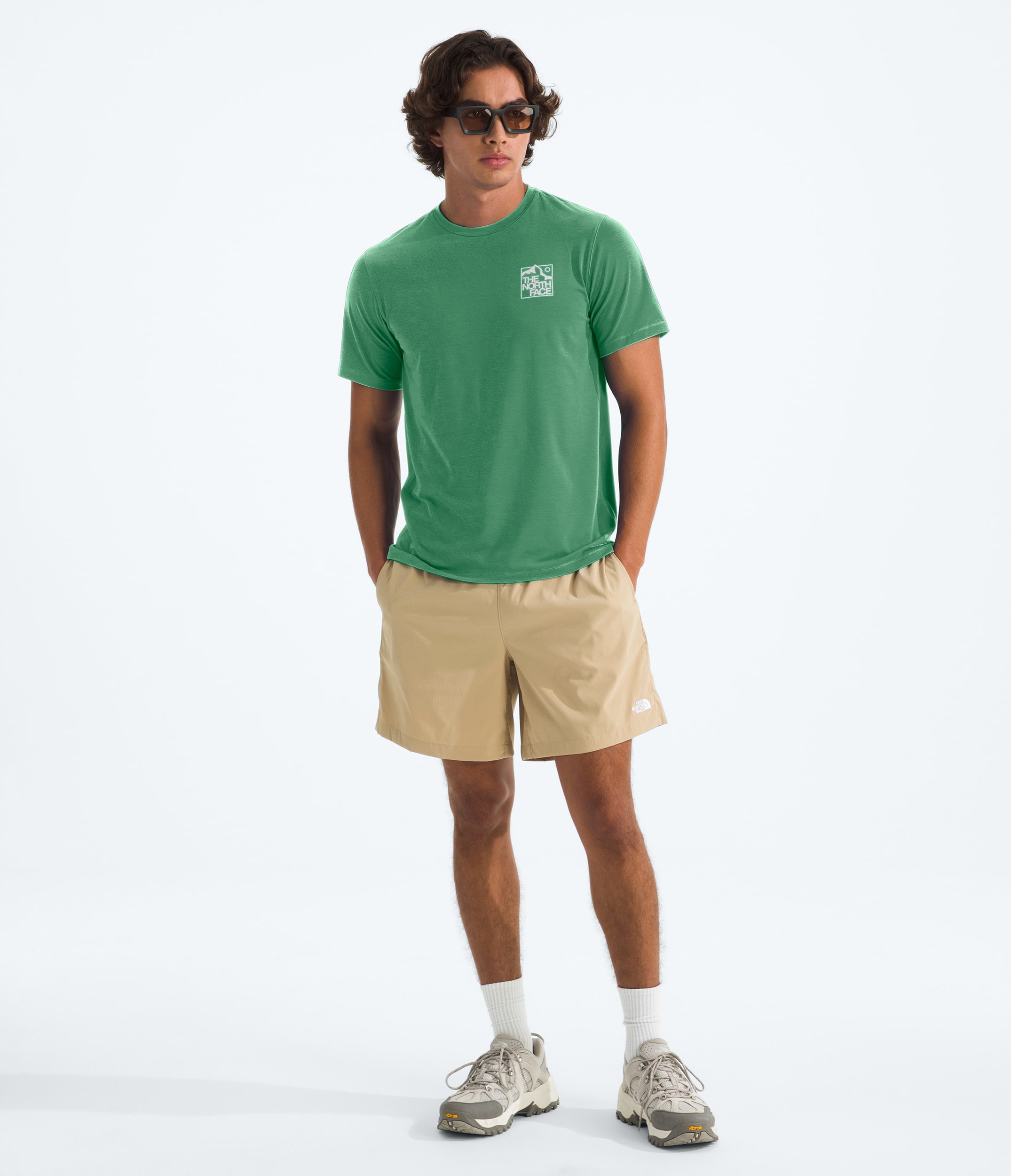 Mens Adventure Sunrise Hike ShortSleeve Tee TNF HERO2