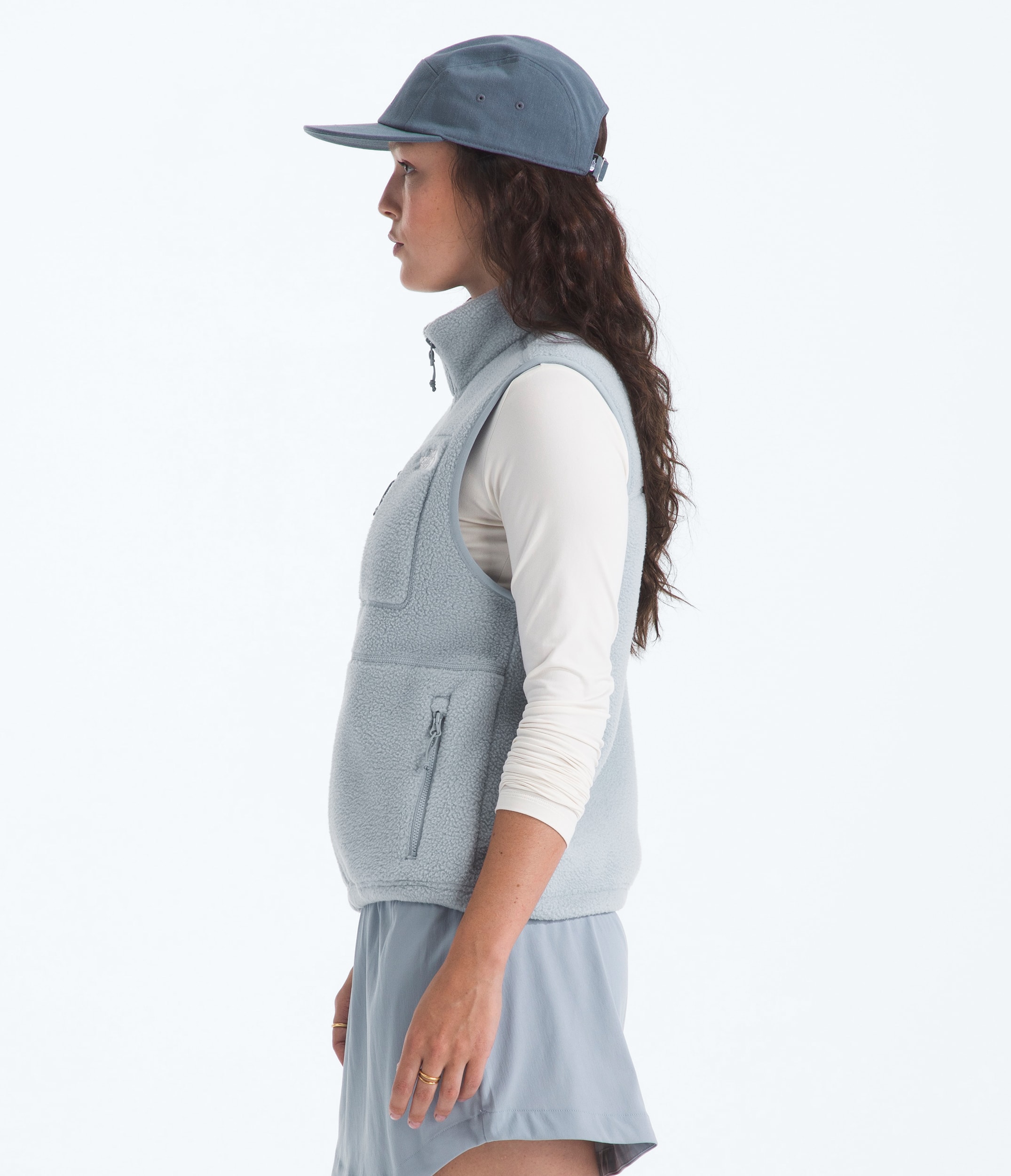Womens Yumiori Vest TNF MODEL34