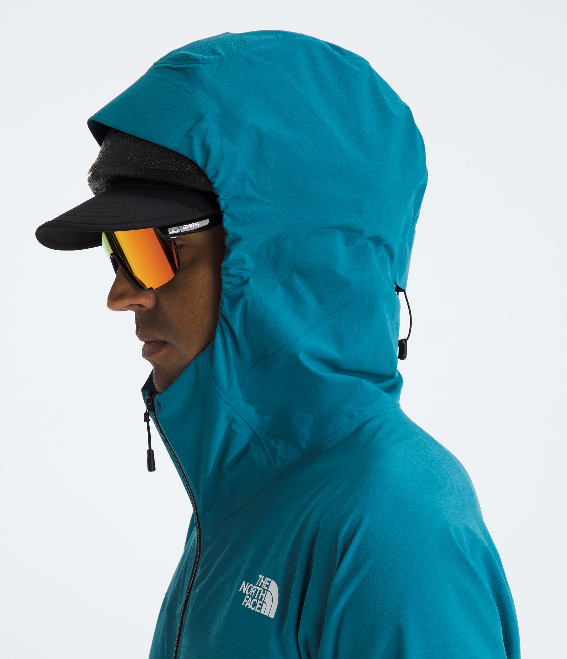 Mens Summit Series Off Width Jacket TNF MODELHOOD2