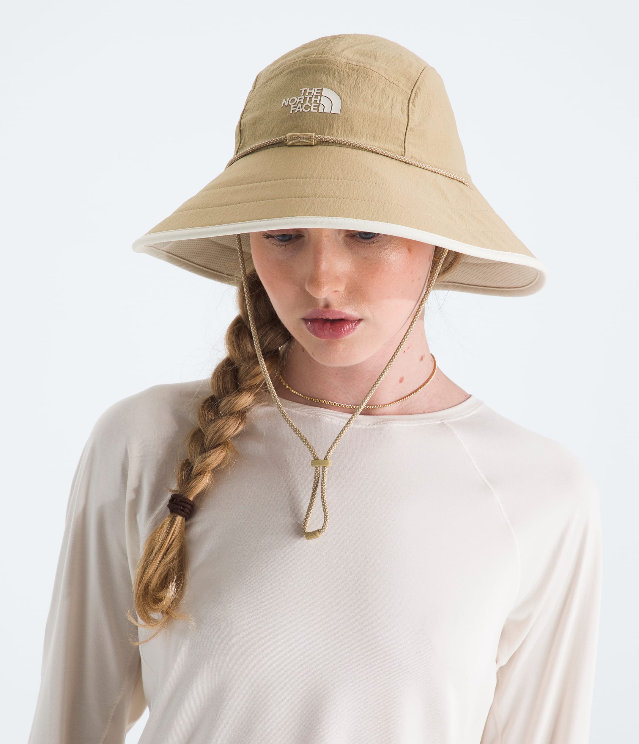 Womens Class V Brimmer Hat TNF MODELBACK