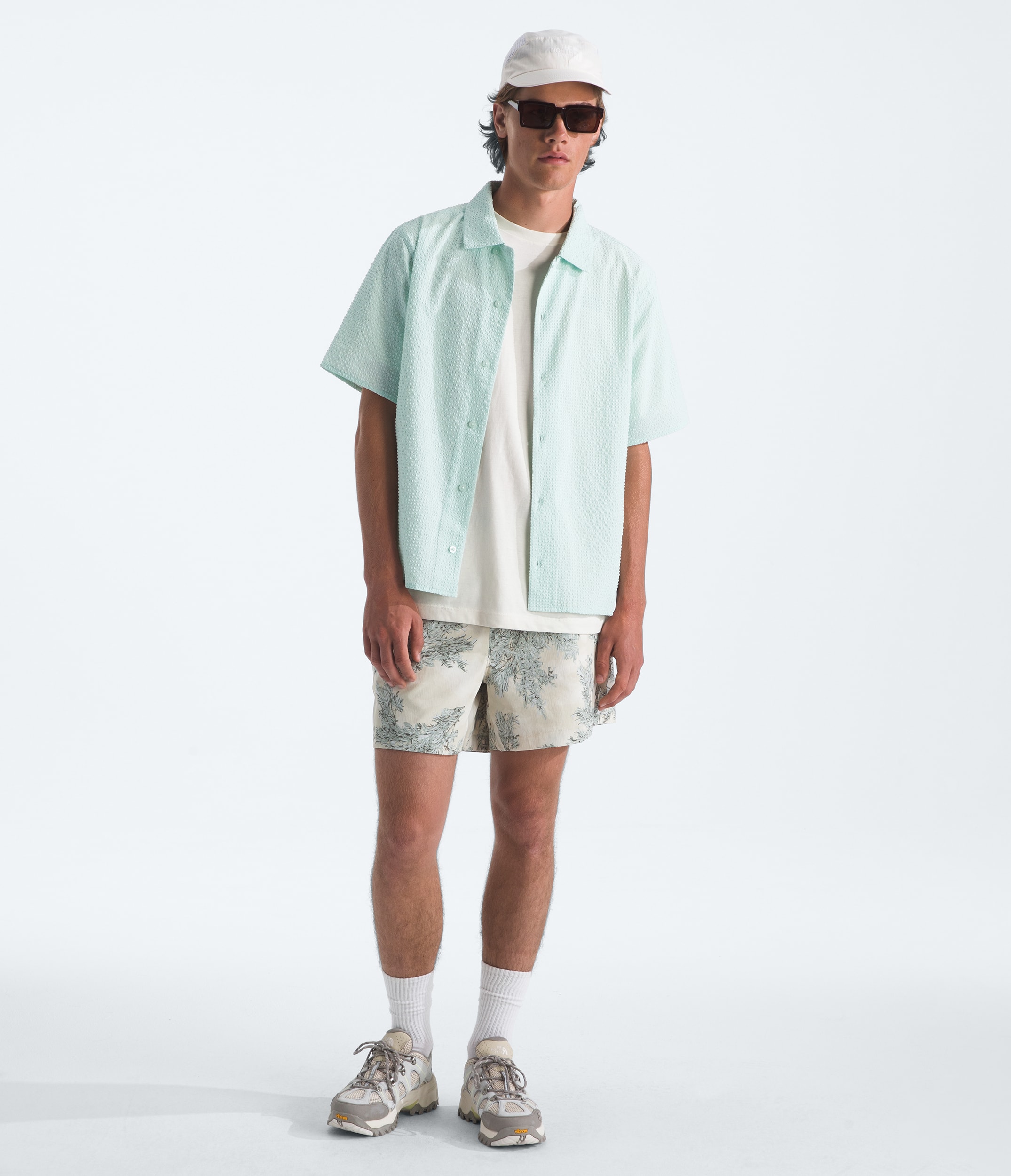 Mens Pacific City Button Down TNF HERO2