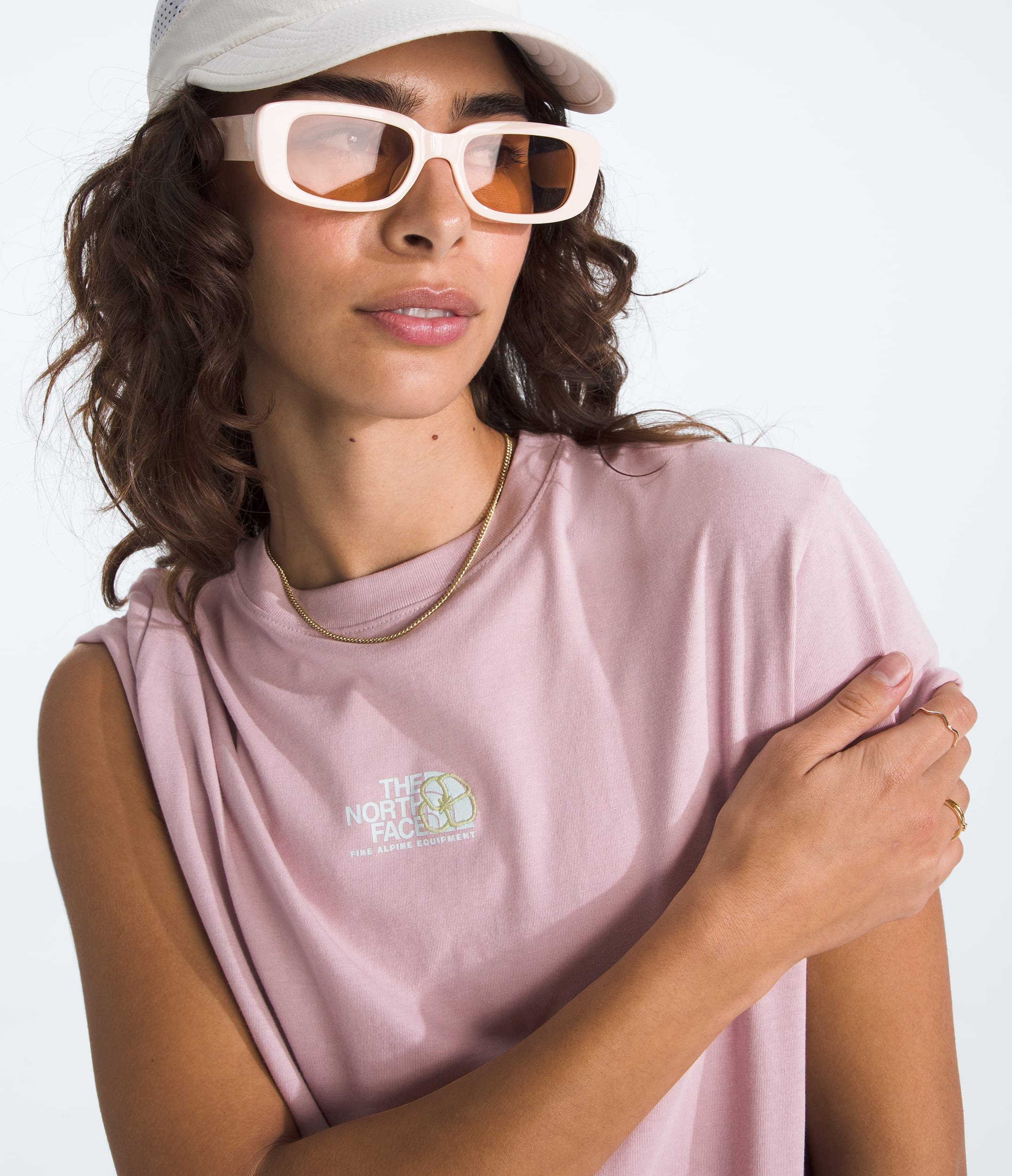 Womens Floral Alpine Relaxed ShortSleeve Tee TNF HERO2