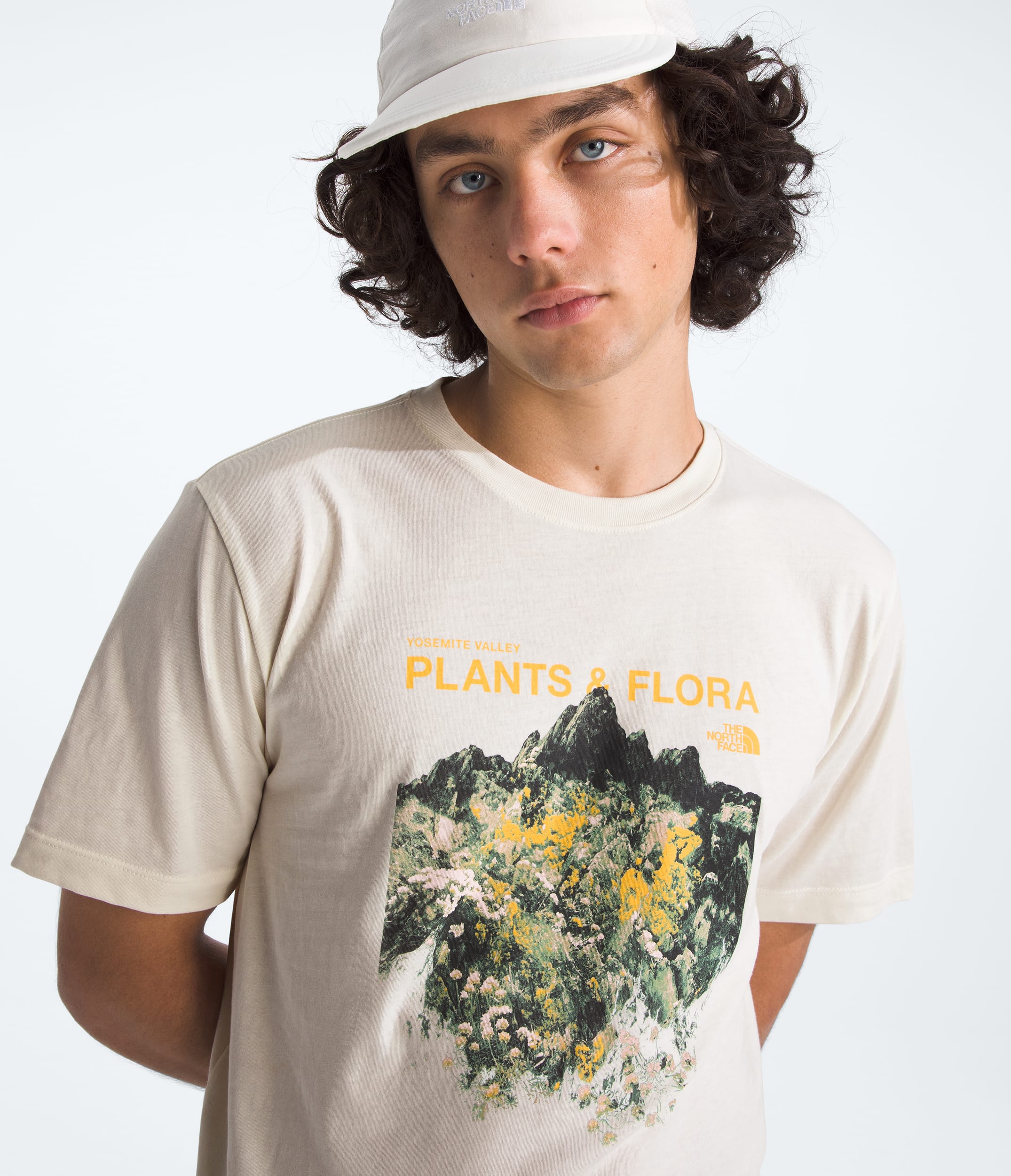 Mens Boulder Breeze Regular ShortSleeve Tee TNF HERO2