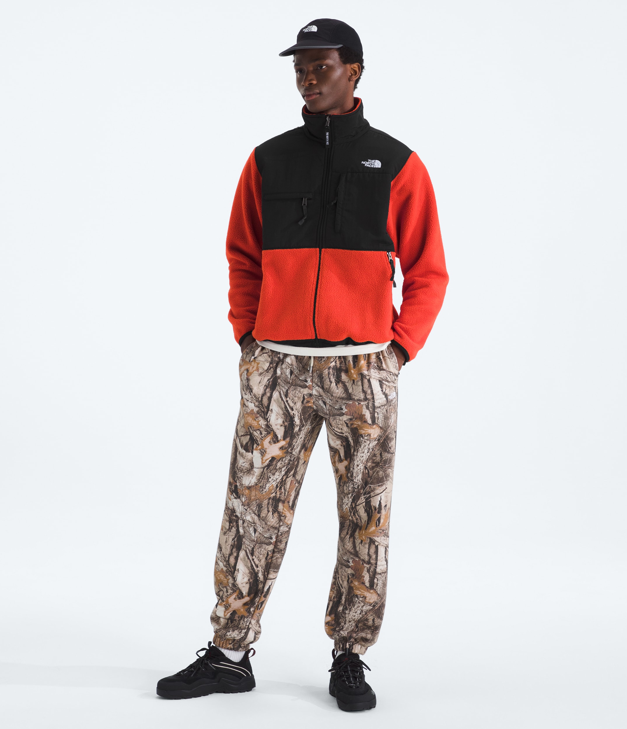 Mens Retro Denali Jacket TNF HERO2