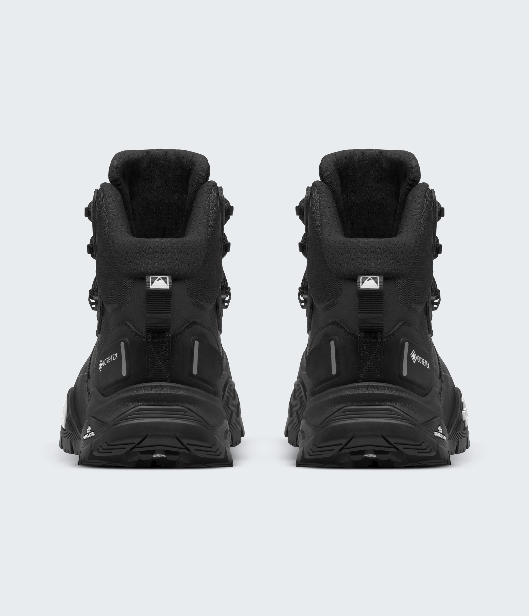 Mens Offtrail Hike LT Mid GORETEX Boots TNF BACK