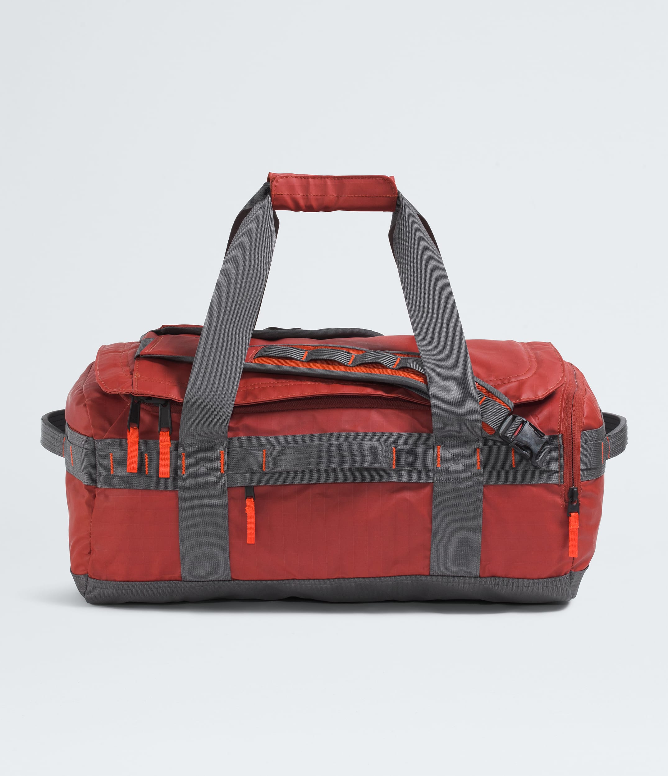 Base Camp Voyager Duffel42L TNF HERO