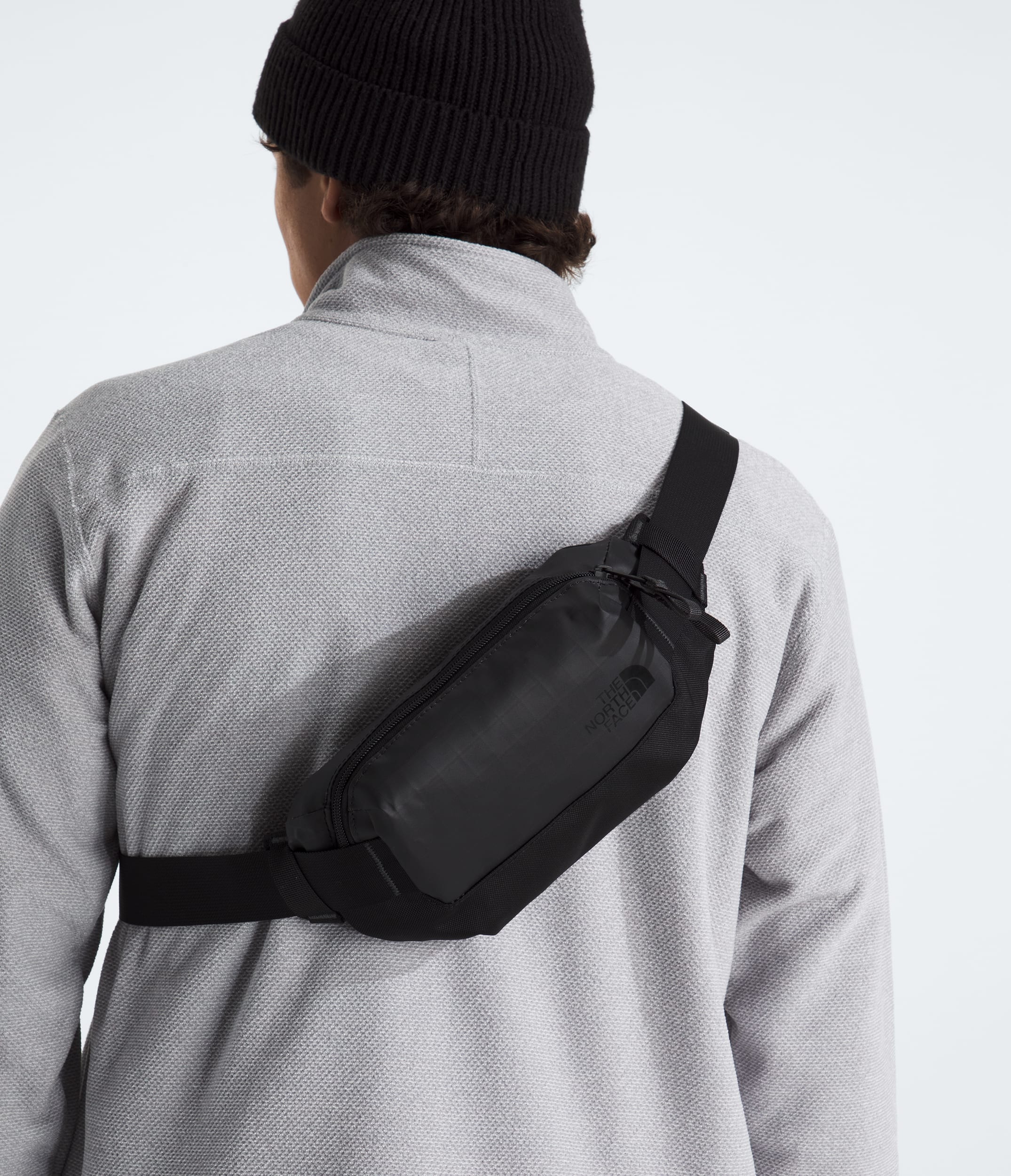 Base Camp Voyager Lumbar TNF MODELBACK