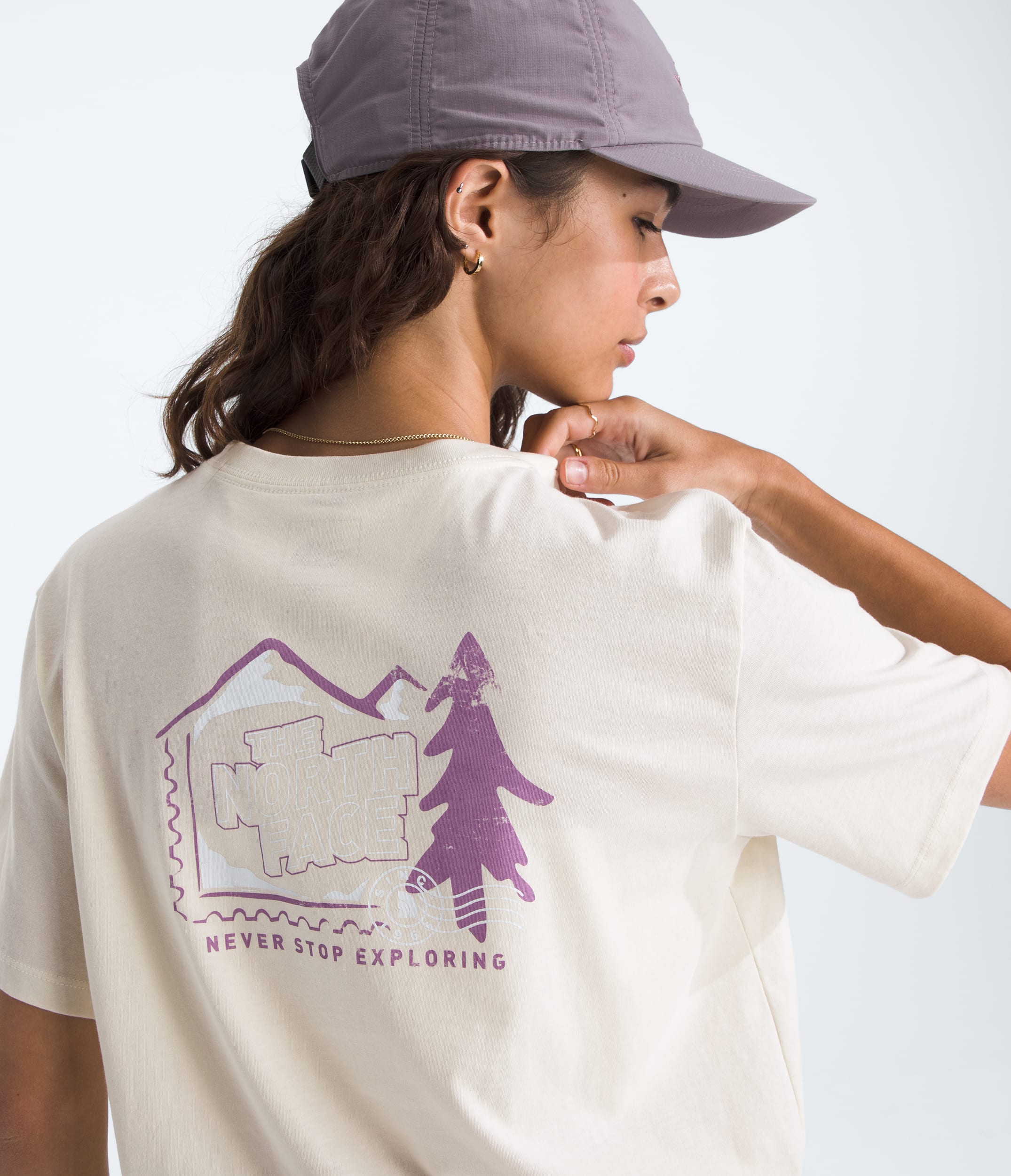 Womens Mountain Stamps Relaxed ShortSleeve Tee TNF HERO2