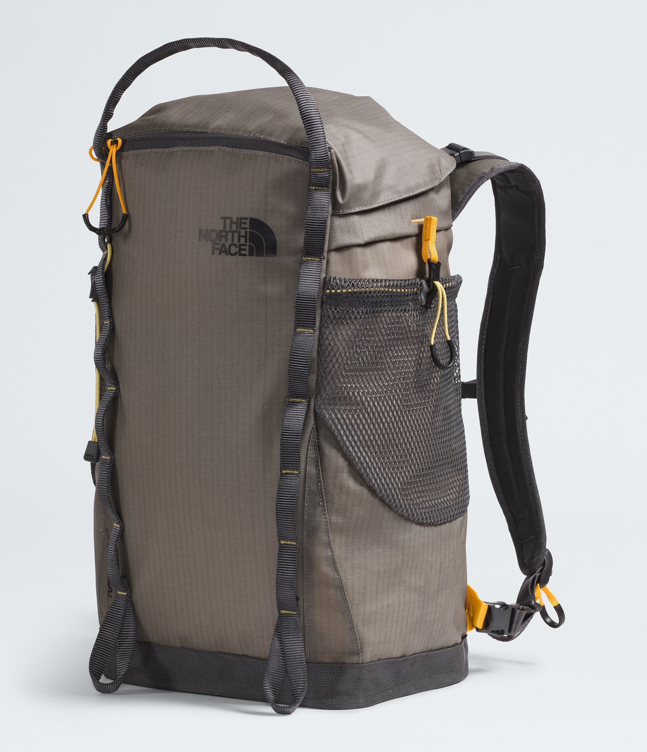 Universal Daypack TNF FRONT34