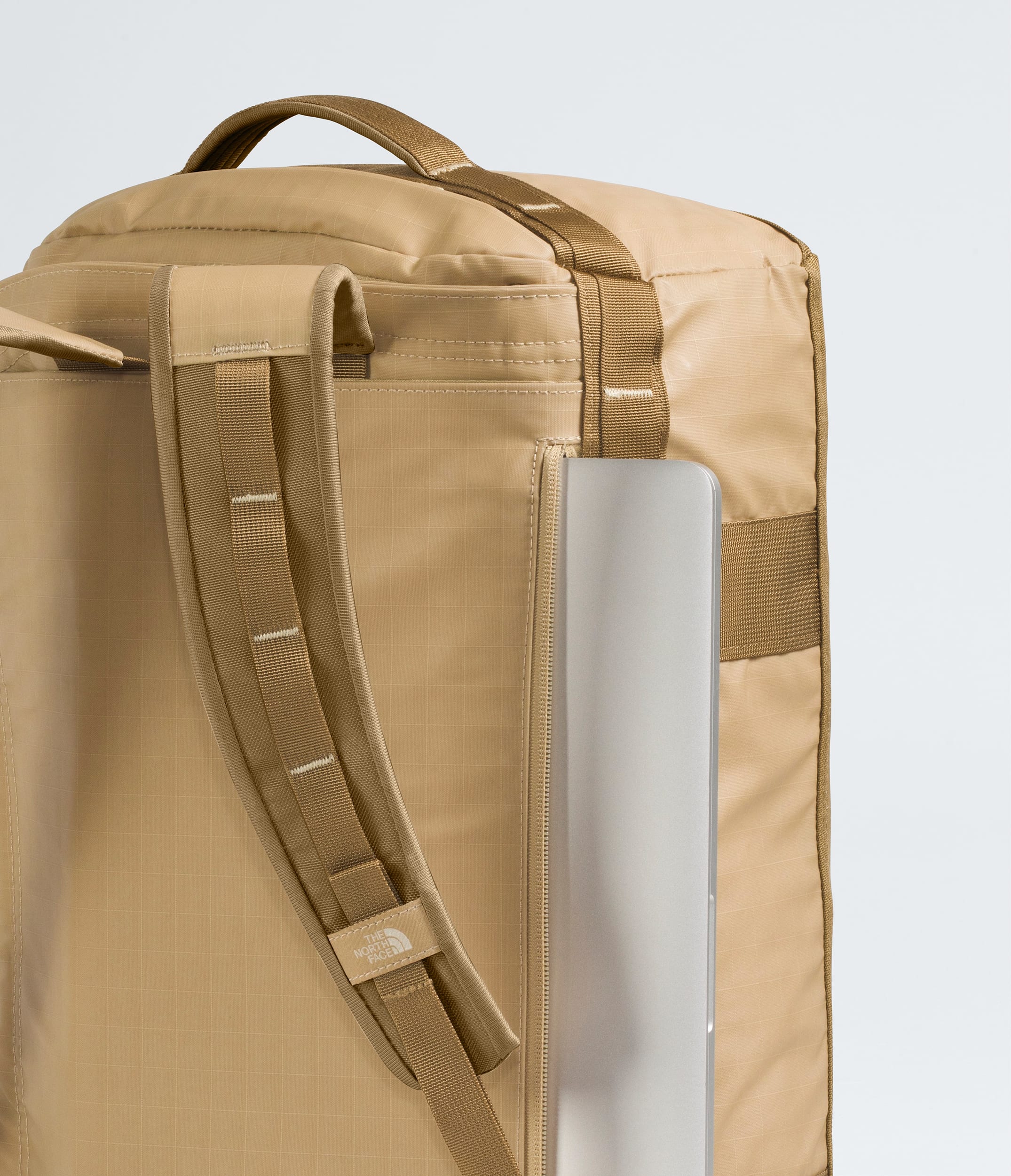 Base Camp Voyager Duffel32L TNF DETAIL2