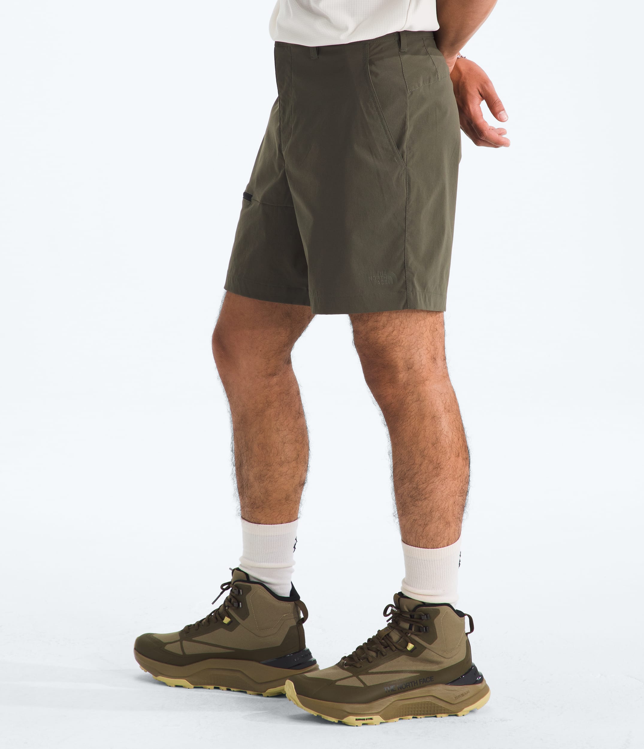 Mens Basin 7 Shorts TNF MODEL34