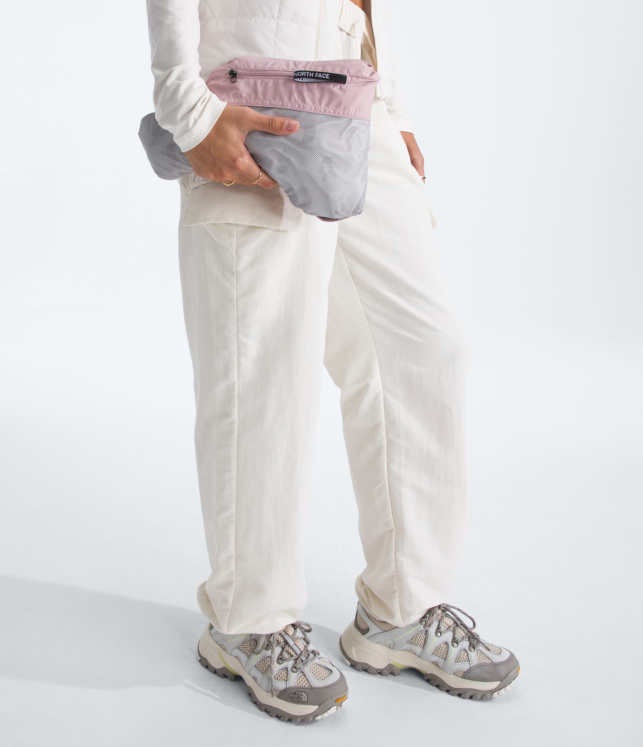 Womens Alta Vista Rain Jacket TNF MODELALT6