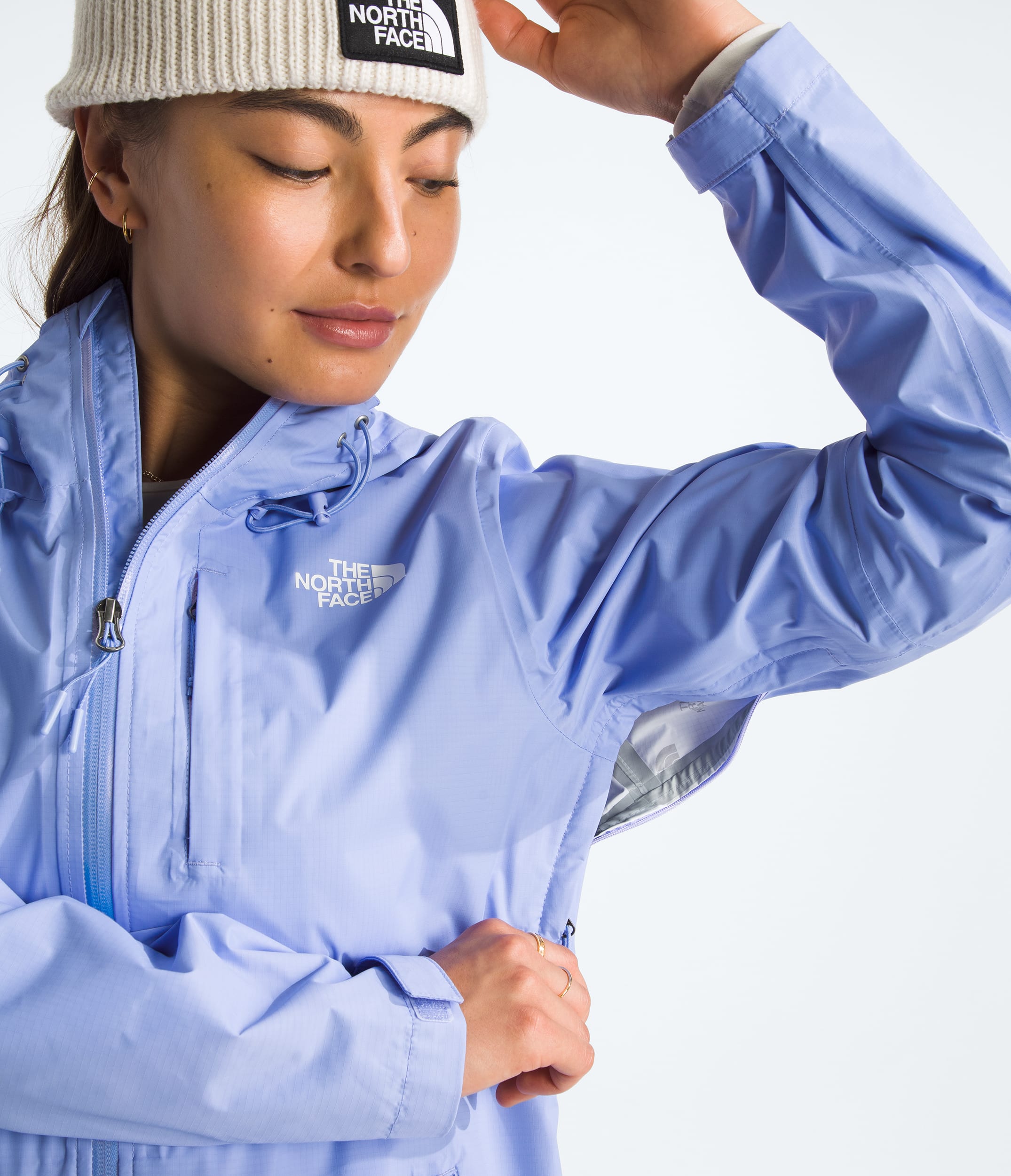 Womens Alta Vista Rain Jacket TNF MODELALT2