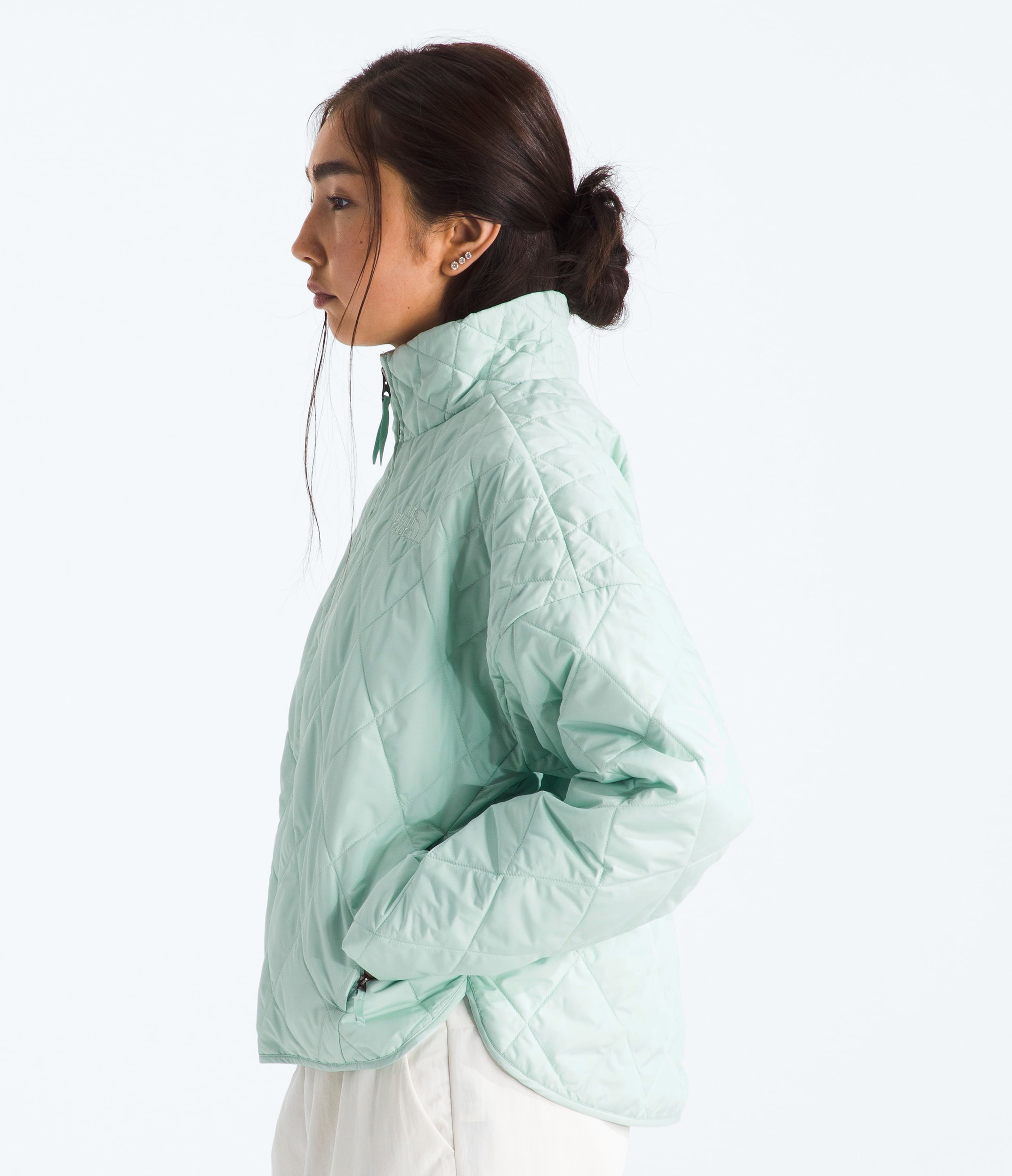 Womens Diamond Peak Insulated Jacket TNF MODEL34