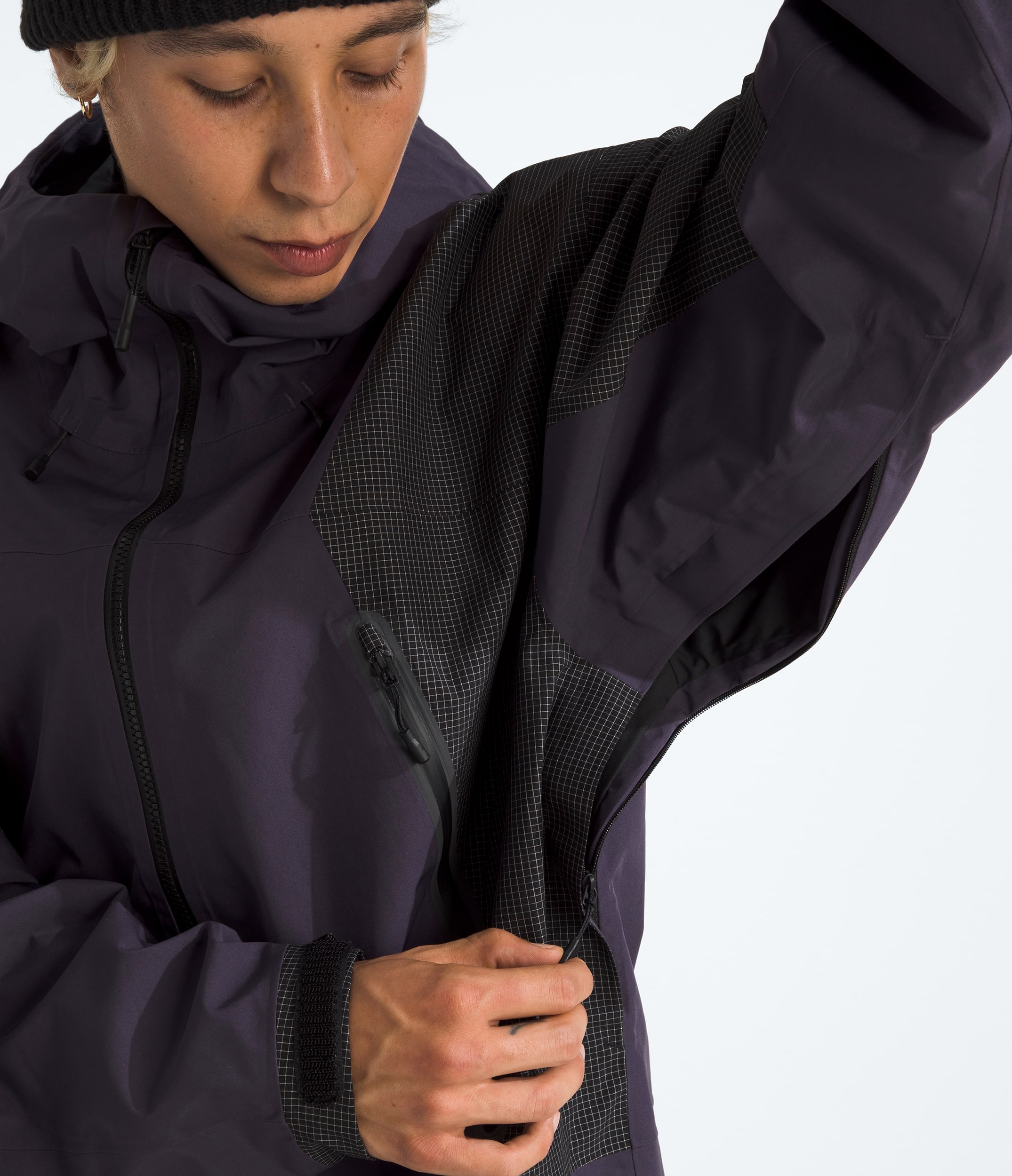 Unisex HKe Spectra GORETEX Mountain Light Jacket TNF MODELALT2