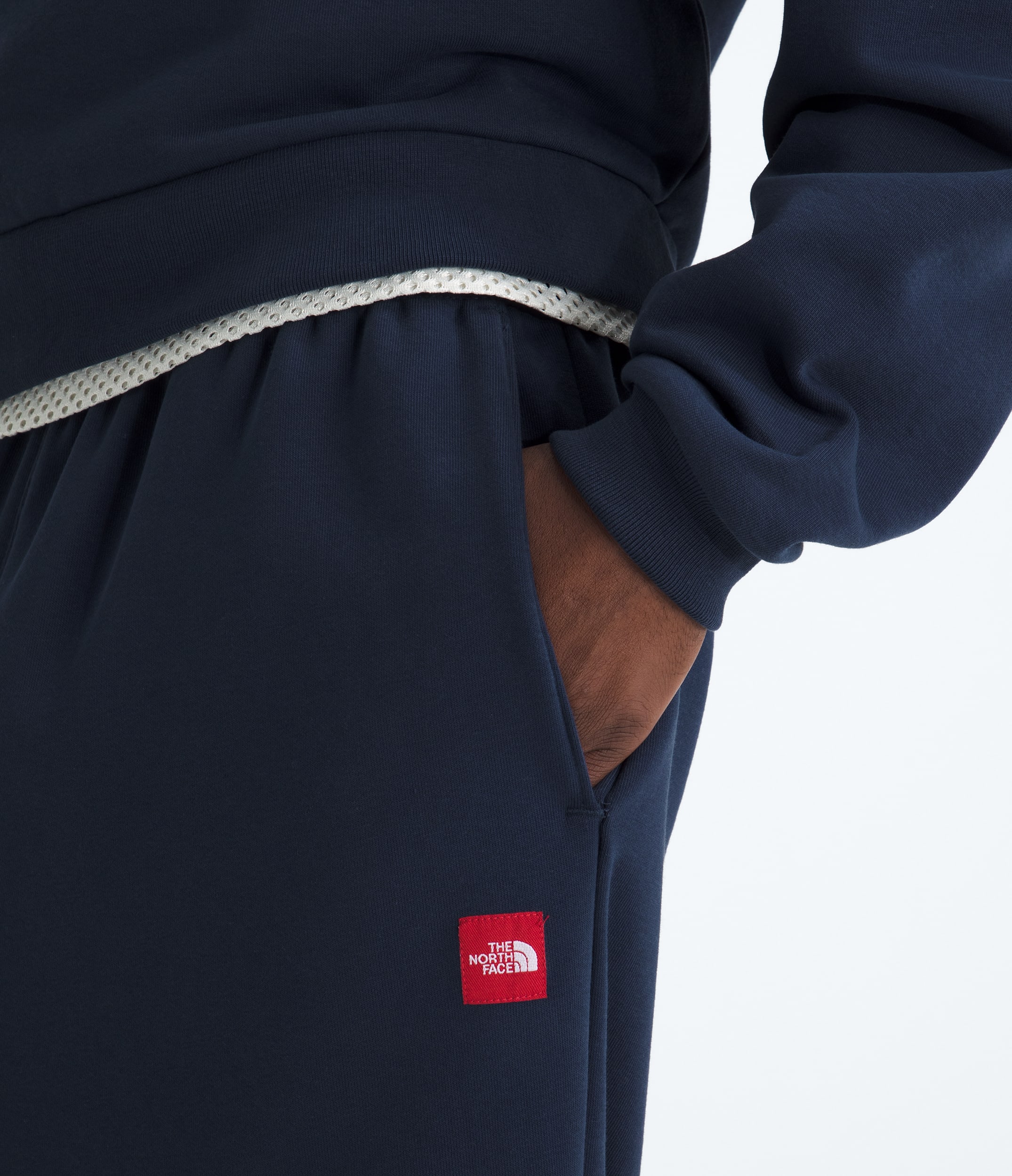 Pantalon dentranement TNF Red Box pour hommes TNF HERO2