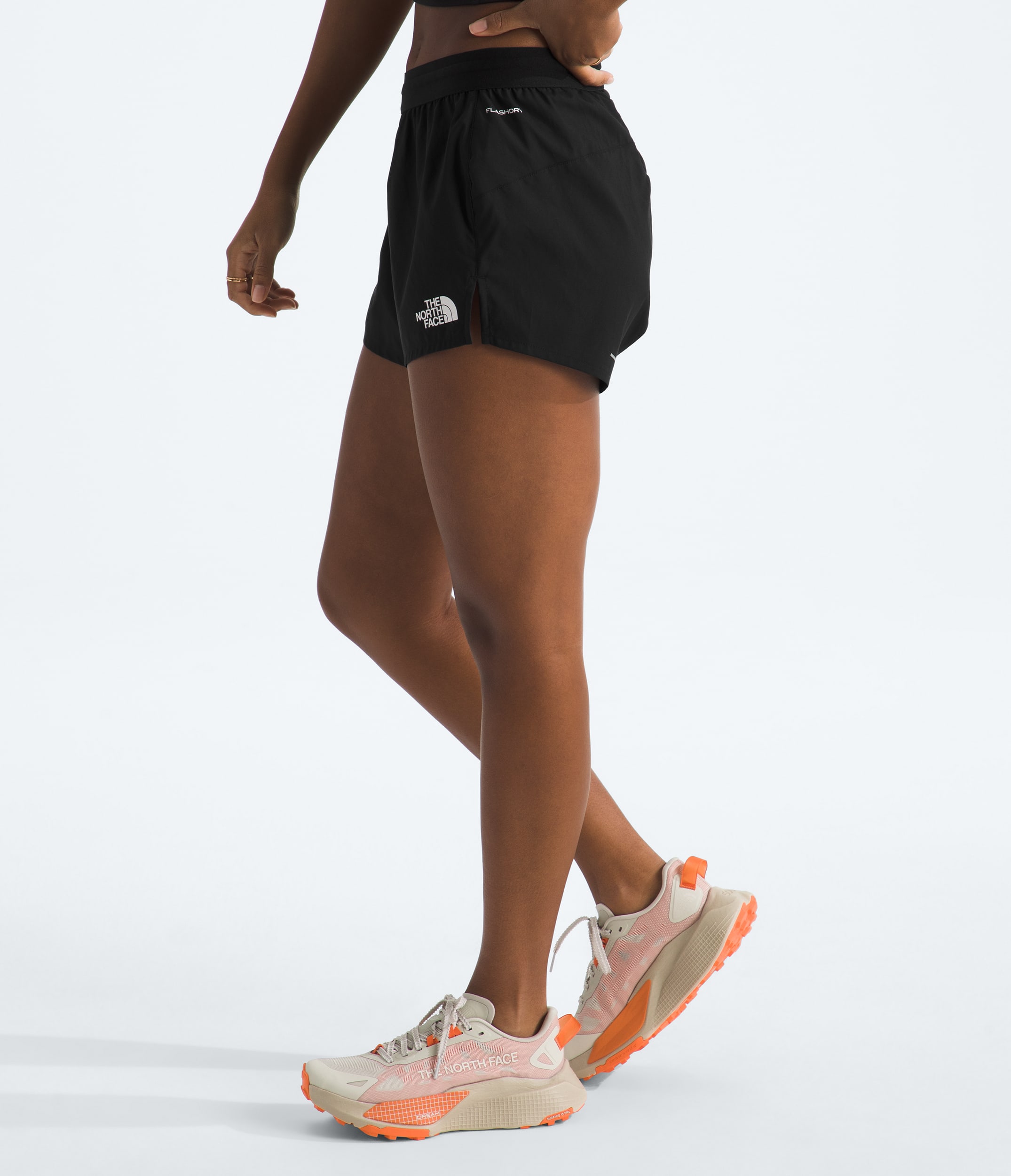 Womens Lightbright 4 Shorts TNF MODEL34