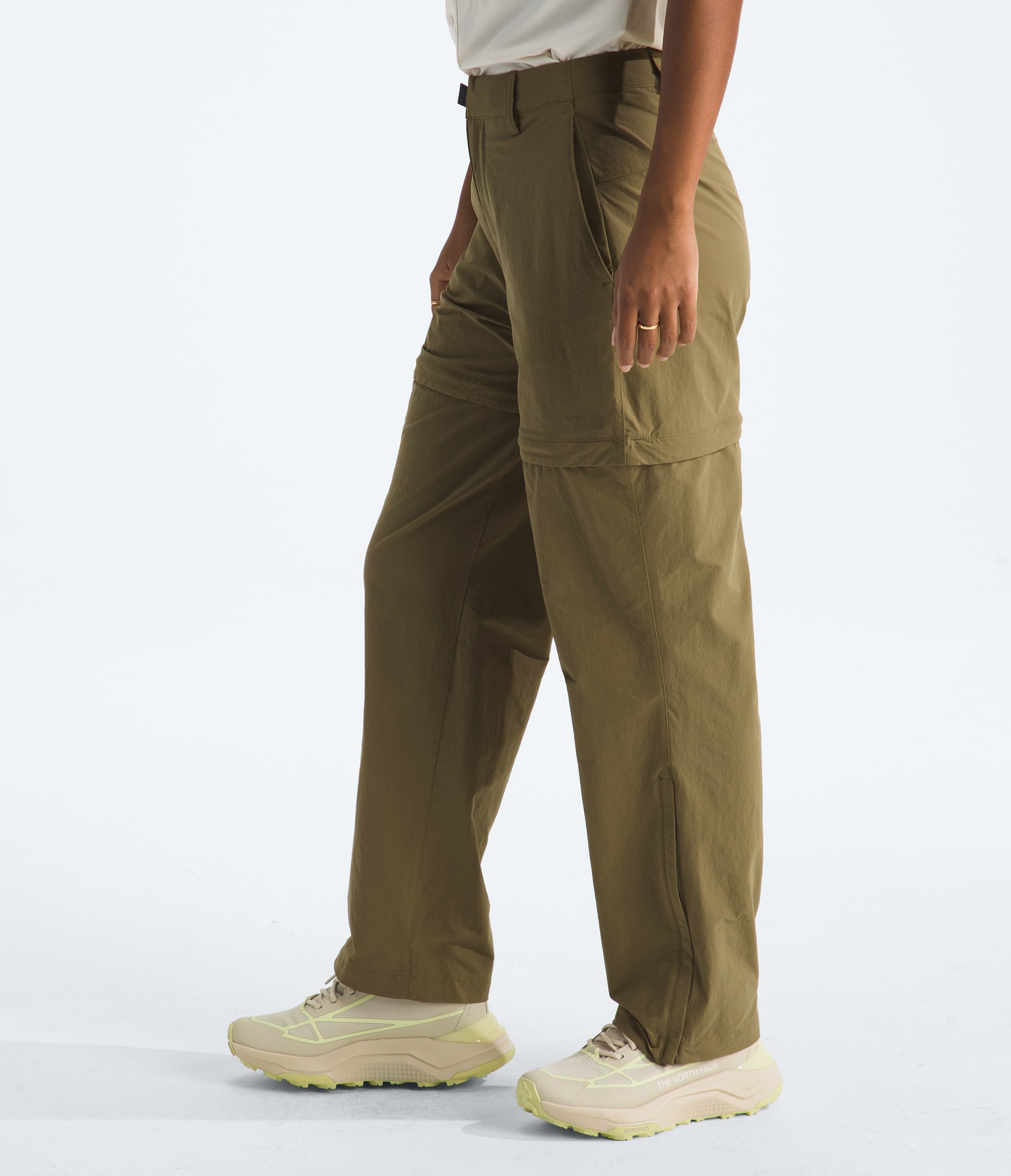 Womens Basin Convertible Pants TNF MODEL34