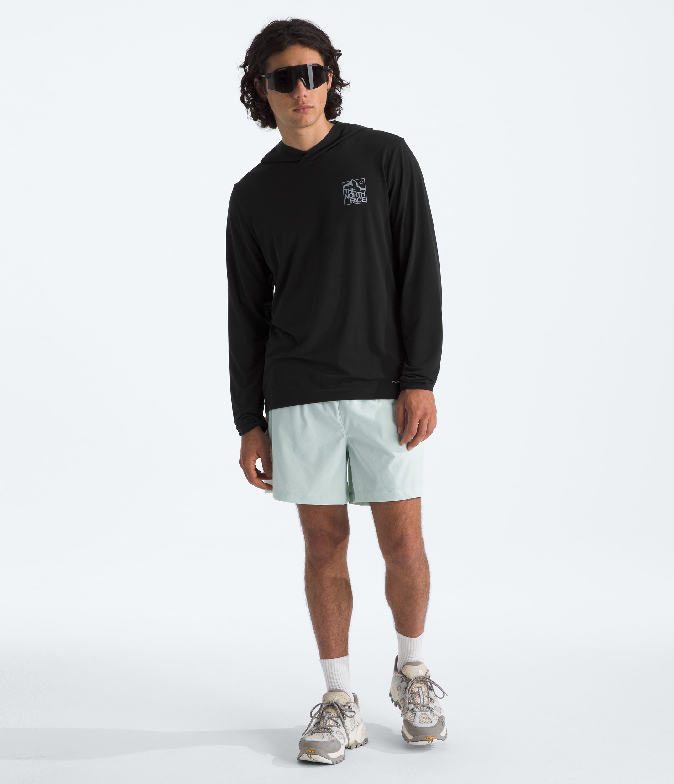 Mens Adventure Sunrise Hike Hoodie TNF HERO2