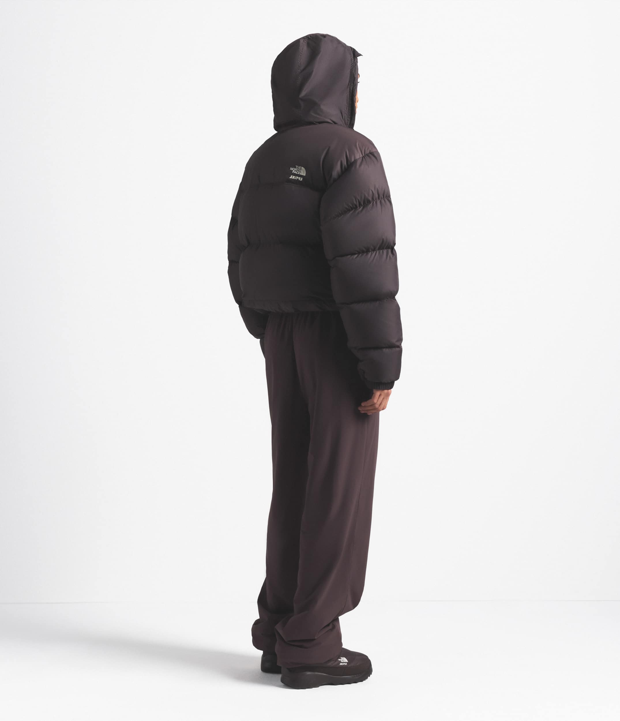Manteau Nuptse 1996 The North Face x SKIMS TNF Phnix Sk MODEL34