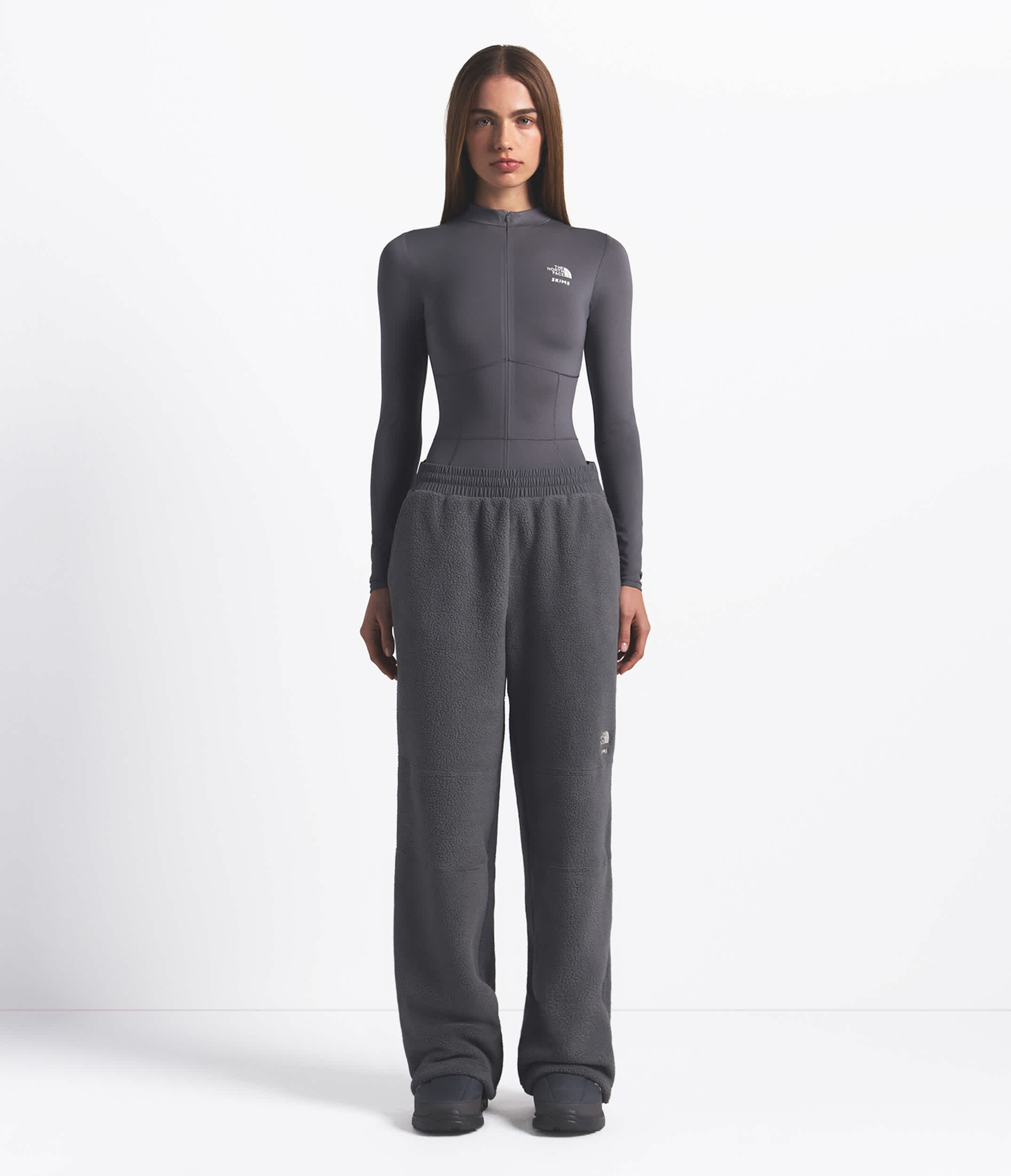 Pantalon  jambe droite en molleton Denali 1995 The North Face x SKIMS TNF Gris acier Sk HERO