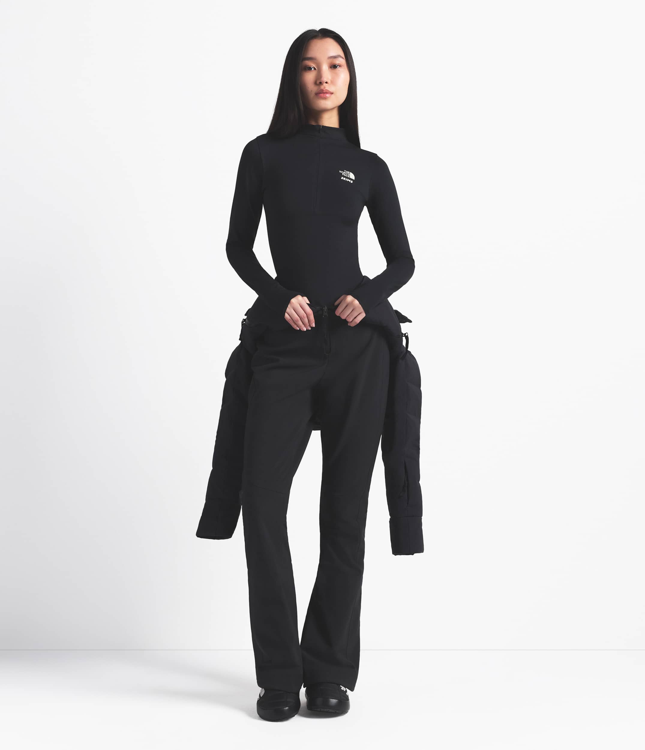 Combinaison Off The Clock pour femmes The North Face x SKIMS TNF Onyx Sk ALT1