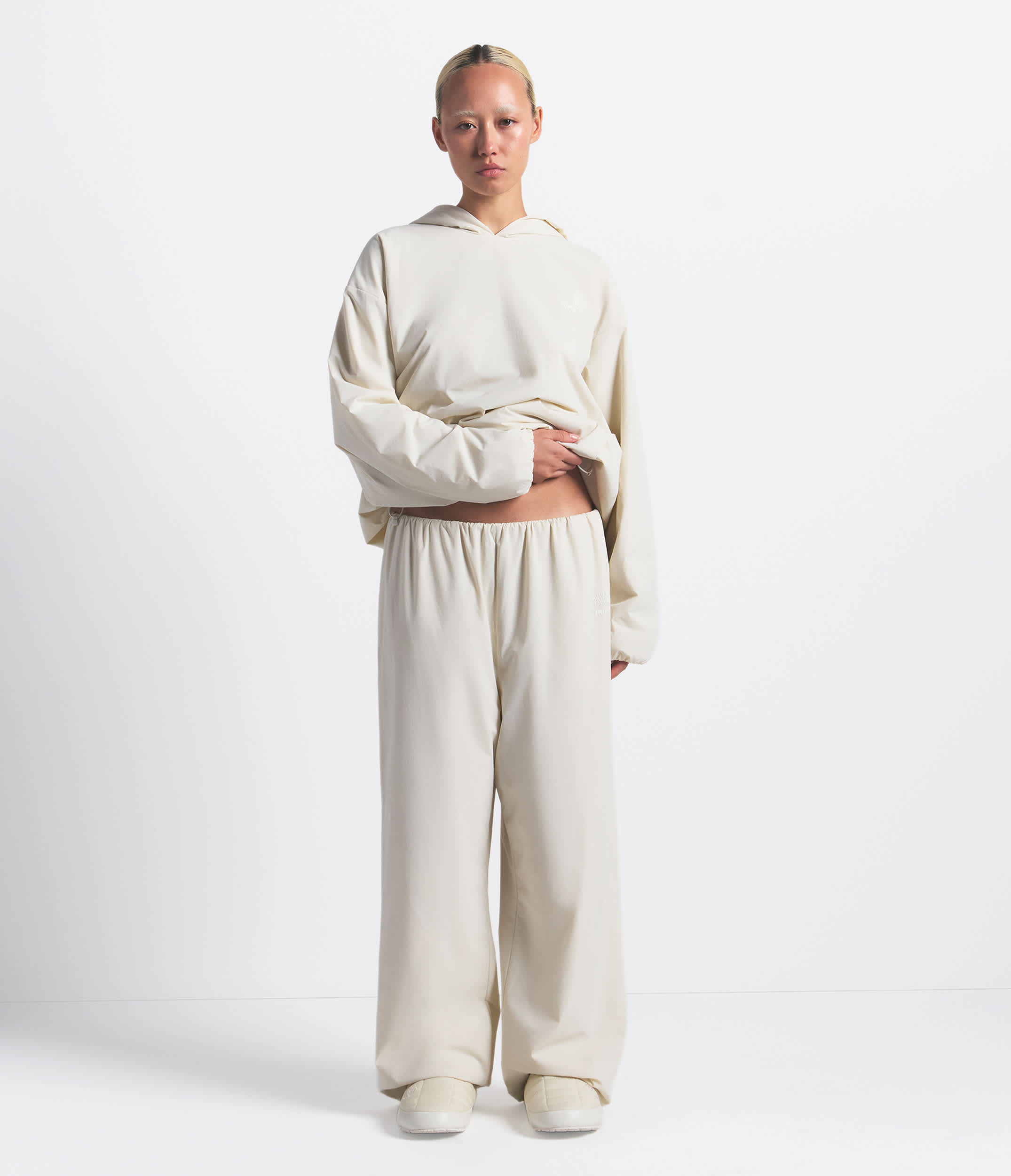 Pantalon VENTRIX pour femmes The North Face x SKIMS TNF Os Sk HERO