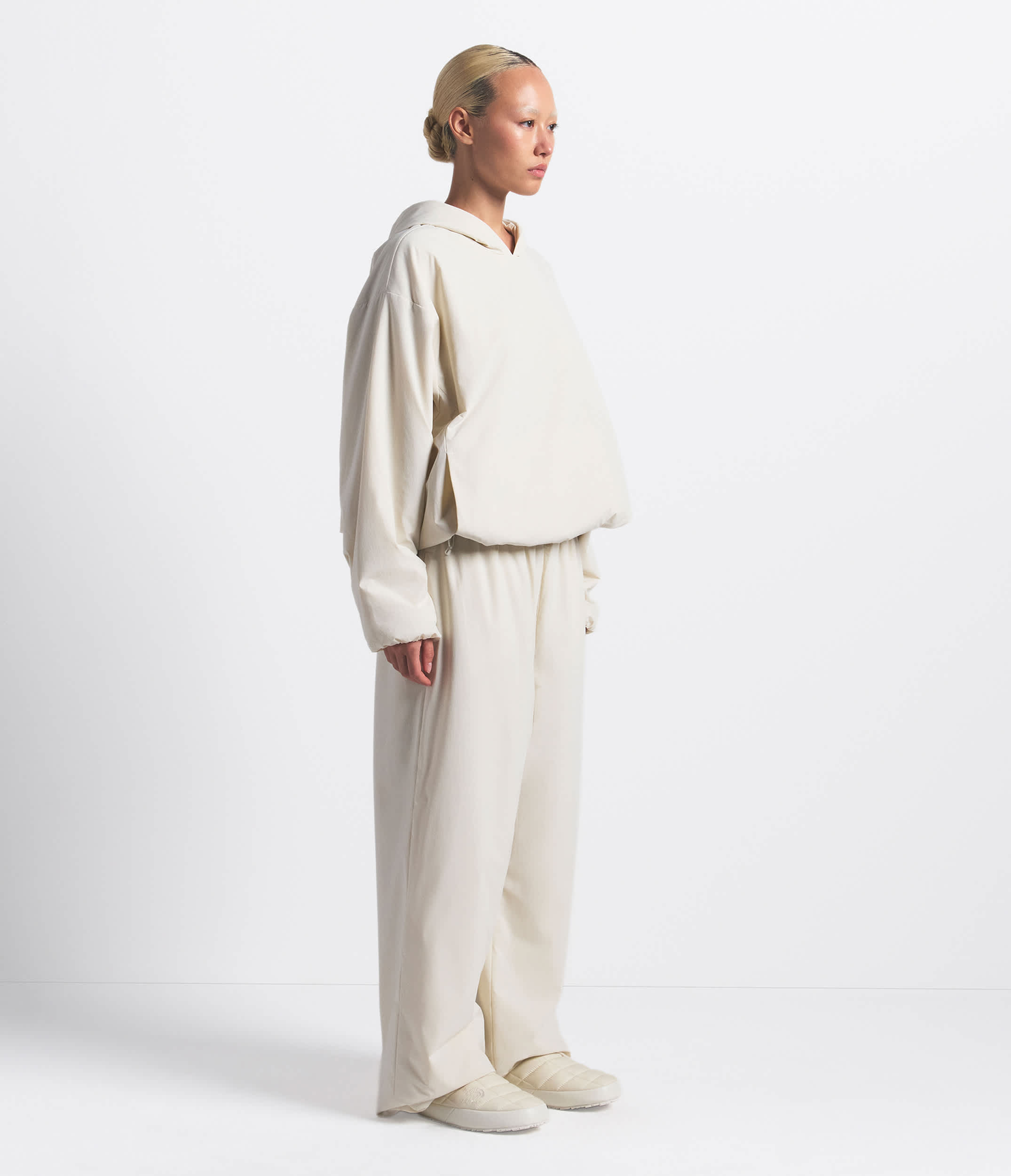 Pantalon VENTRIX pour femmes The North Face x SKIMS TNF Os Sk MODEL34