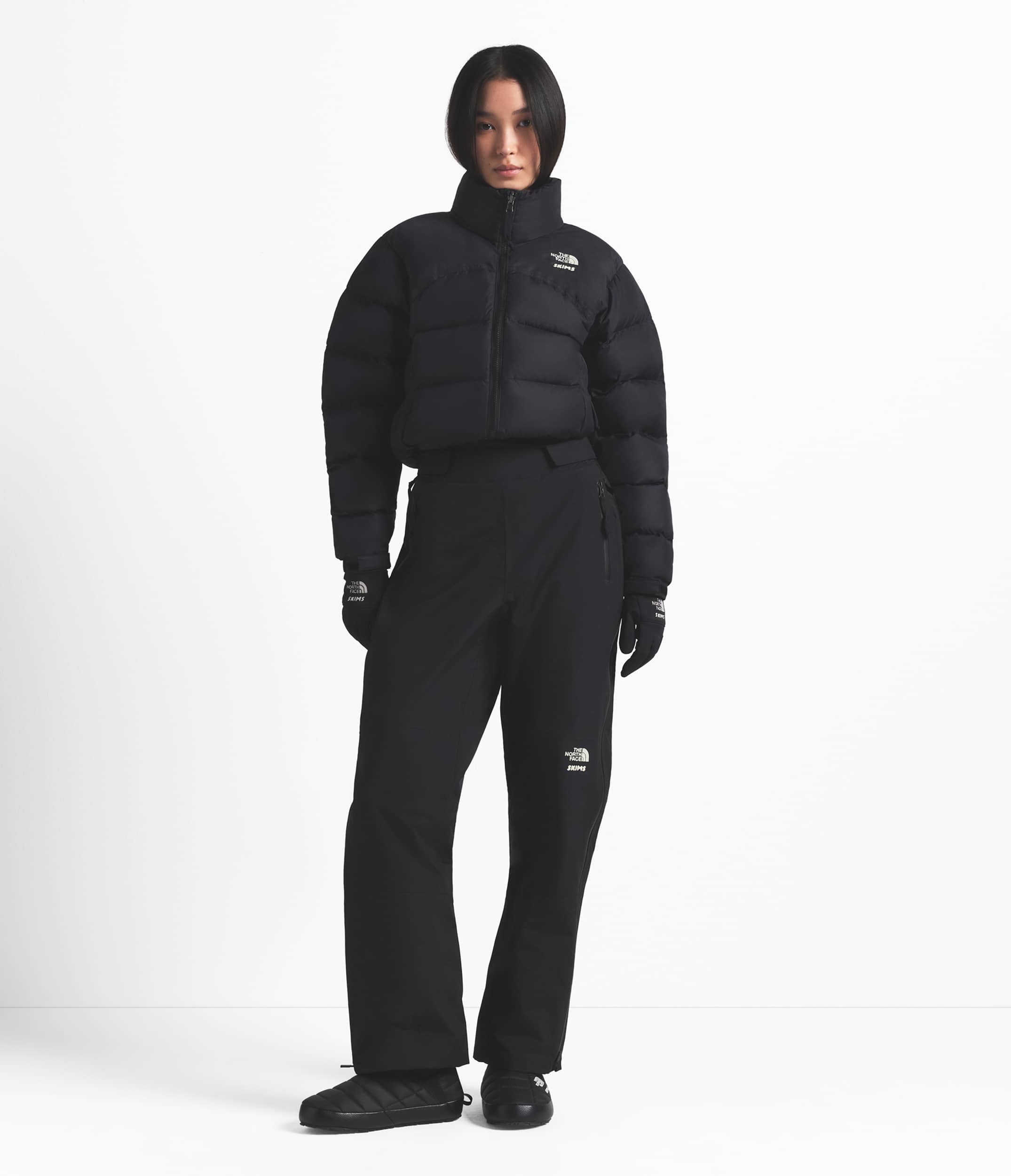 The North Face X SKIMS Womens Seam Tape Pant TNF Sk Onyx HERO
